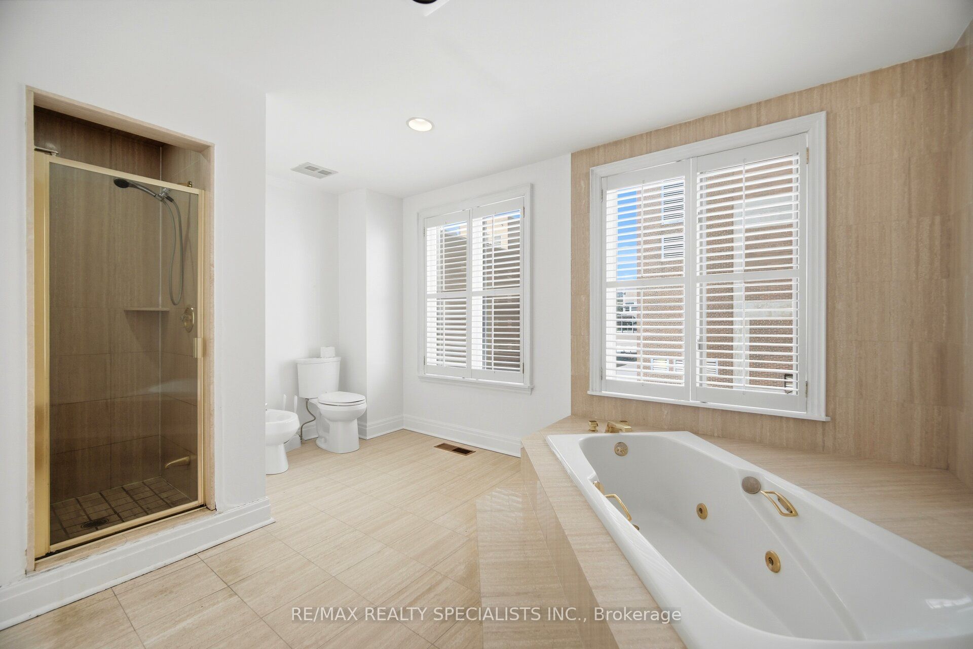 246 Walmer Road Property Photo 25