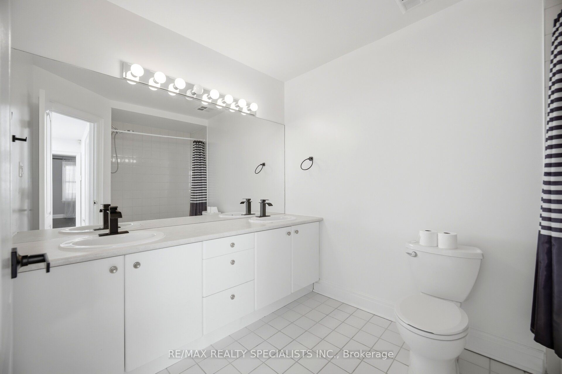 246 Walmer Road Property Photo 33