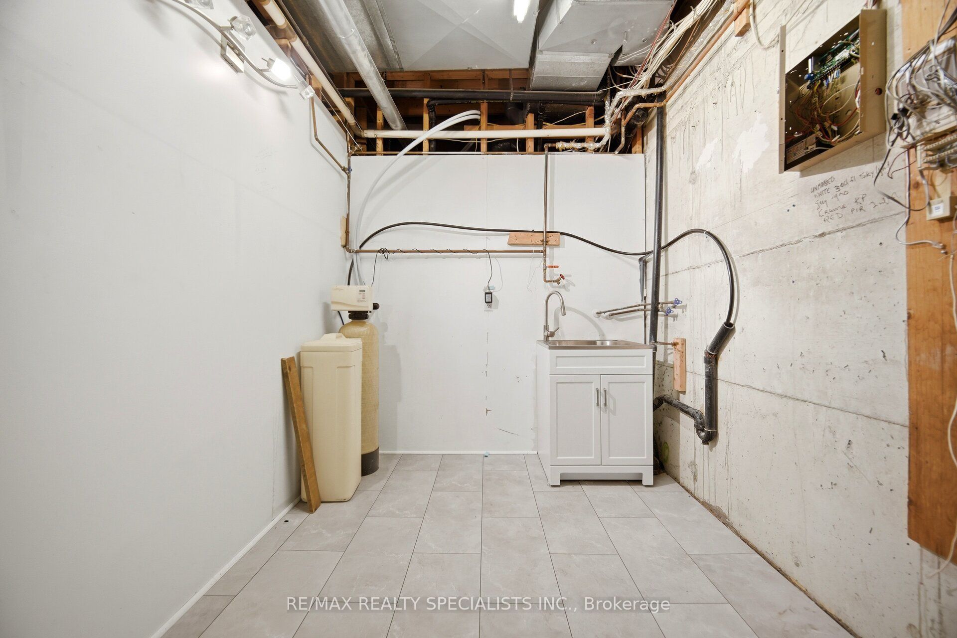 246 Walmer Road Property Photo 39