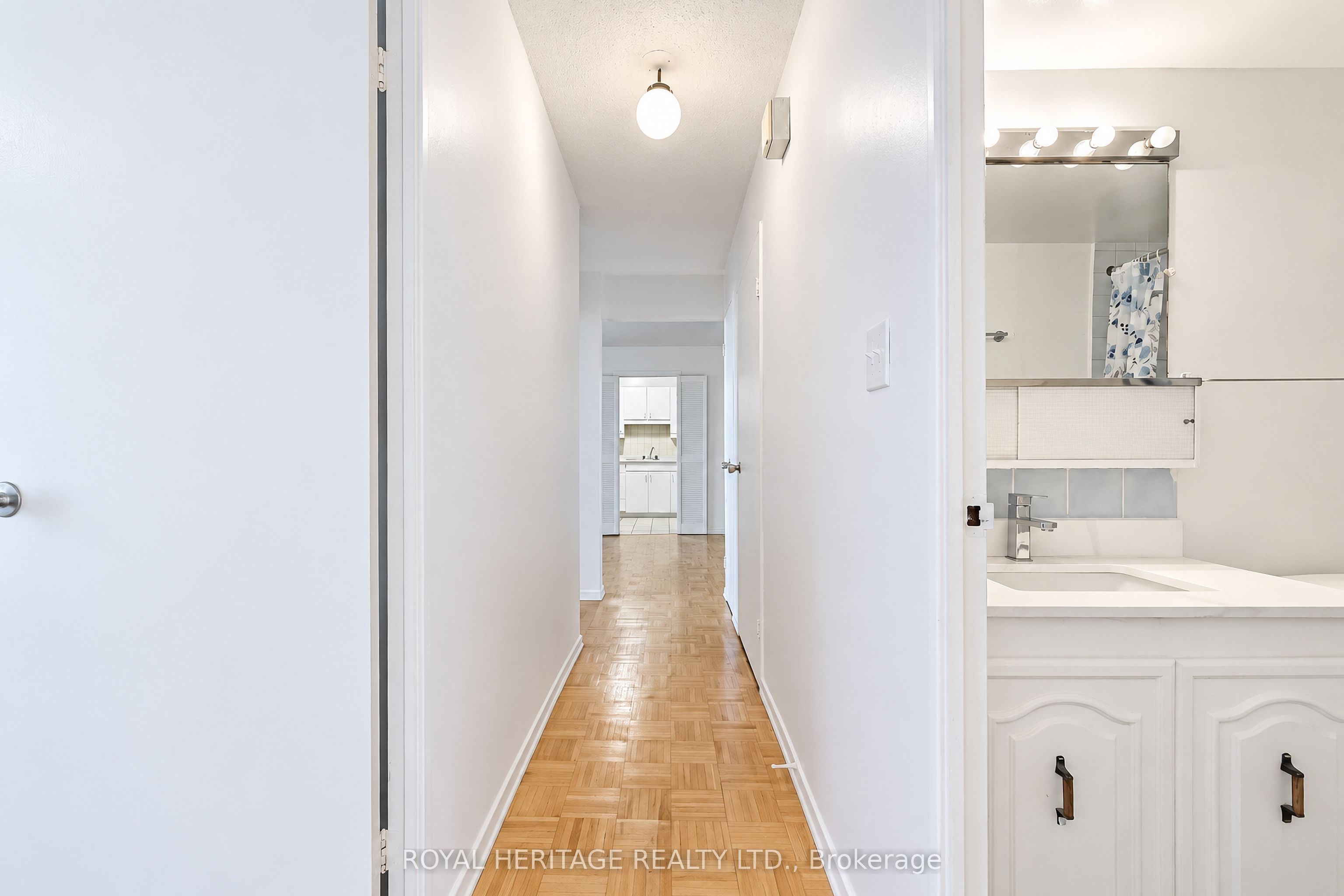 10 Edgecliff Golfway 603 Property Photo 21