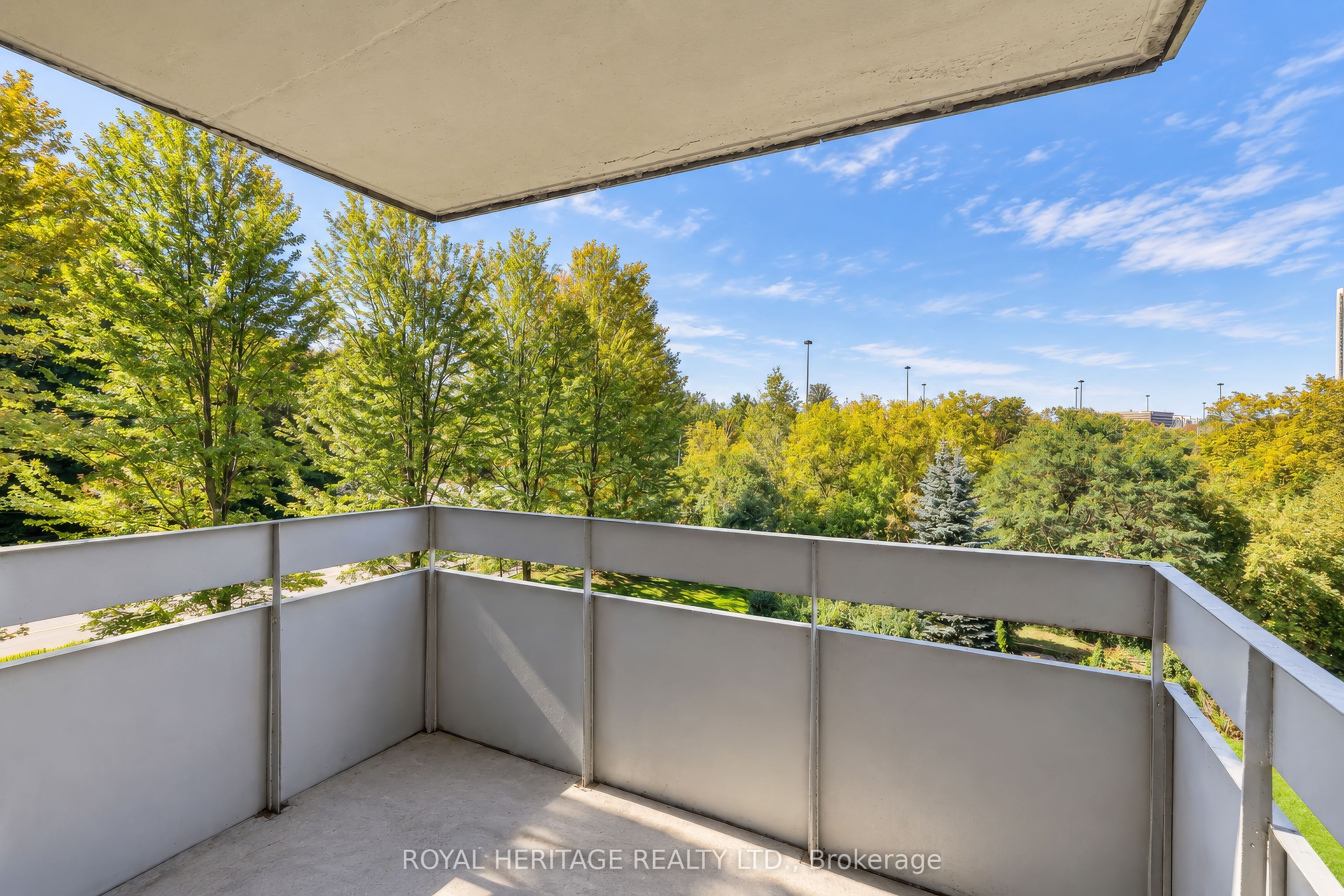 10 Edgecliff Golfway 603 Property Photo 33