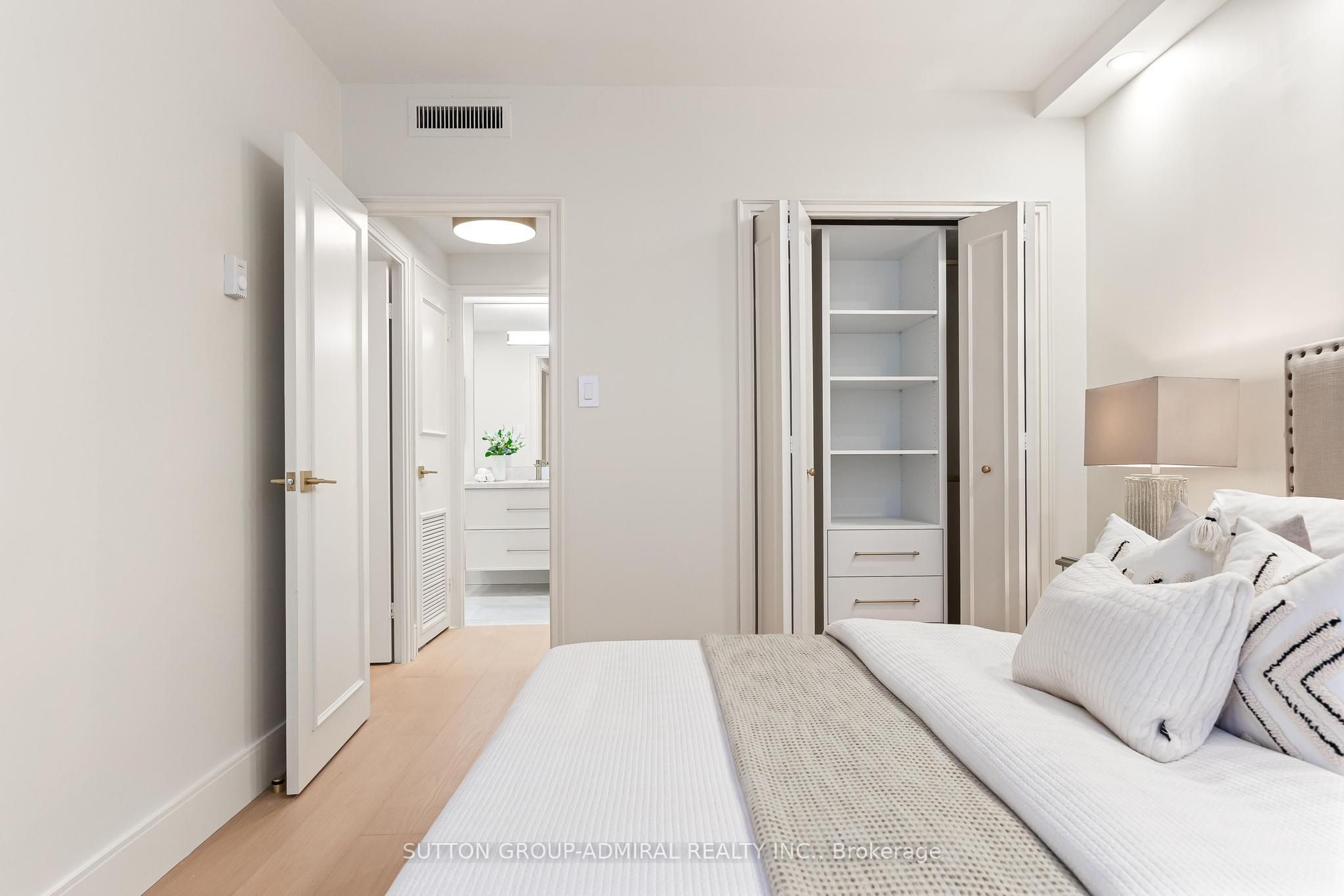 350 Lonsdale Road 407 Property Photo 19