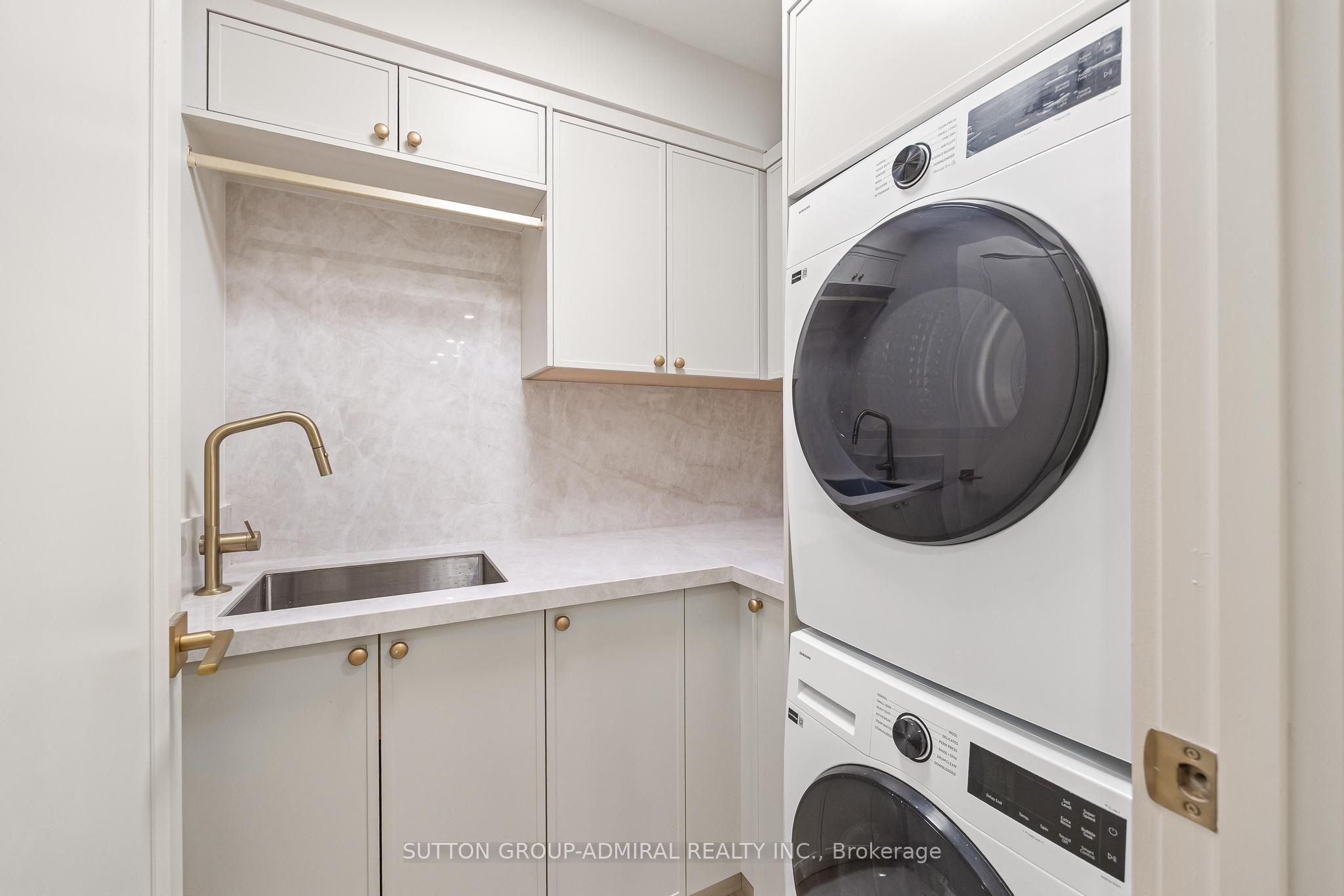350 Lonsdale Road 407 Property Photo 21