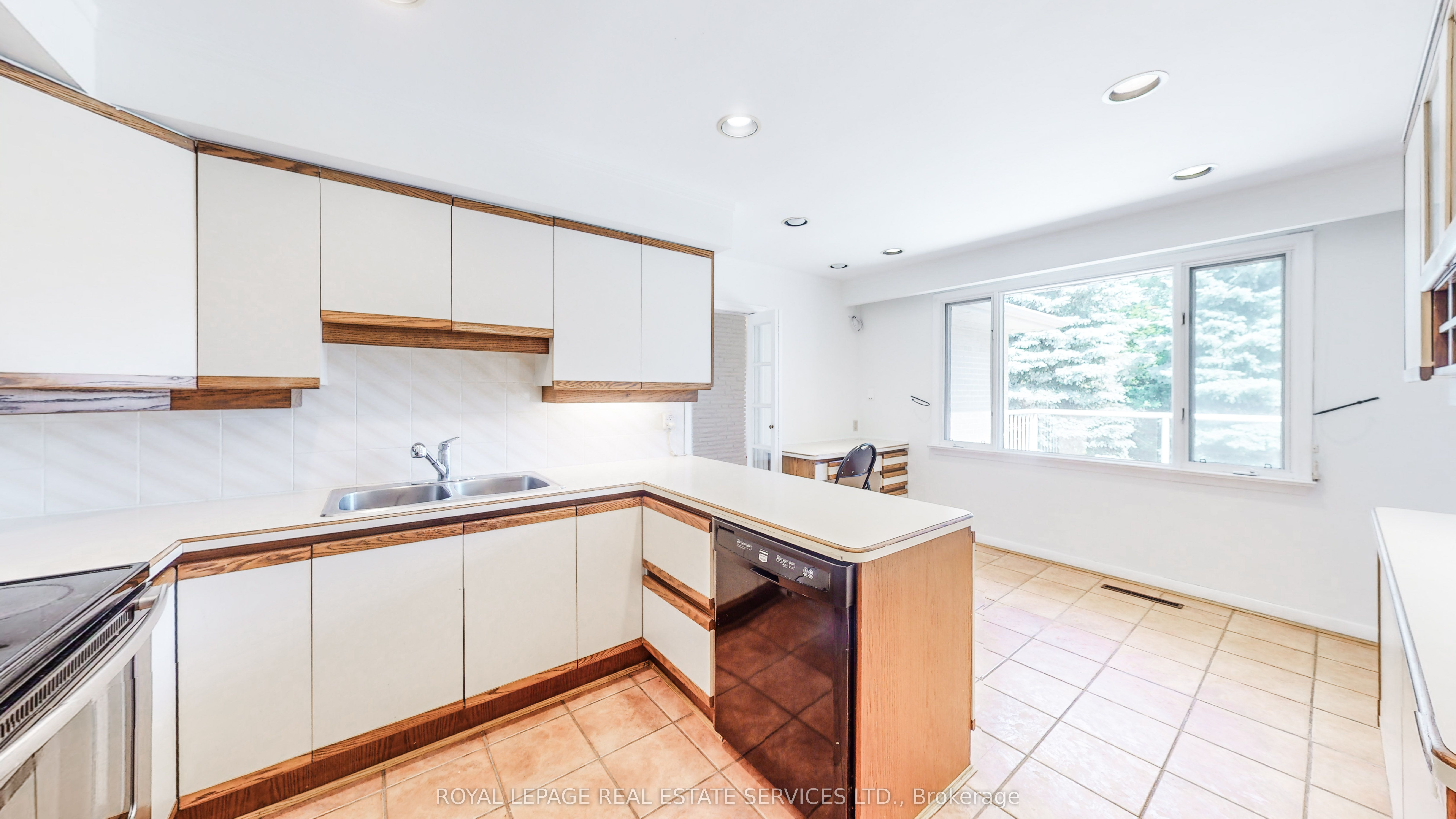 24 Burleigh Heights Drive Property Photo 21