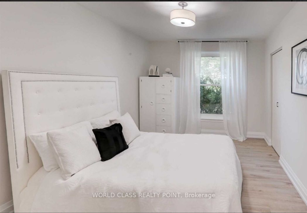 31 Grove Park Crescent Property Photo 6