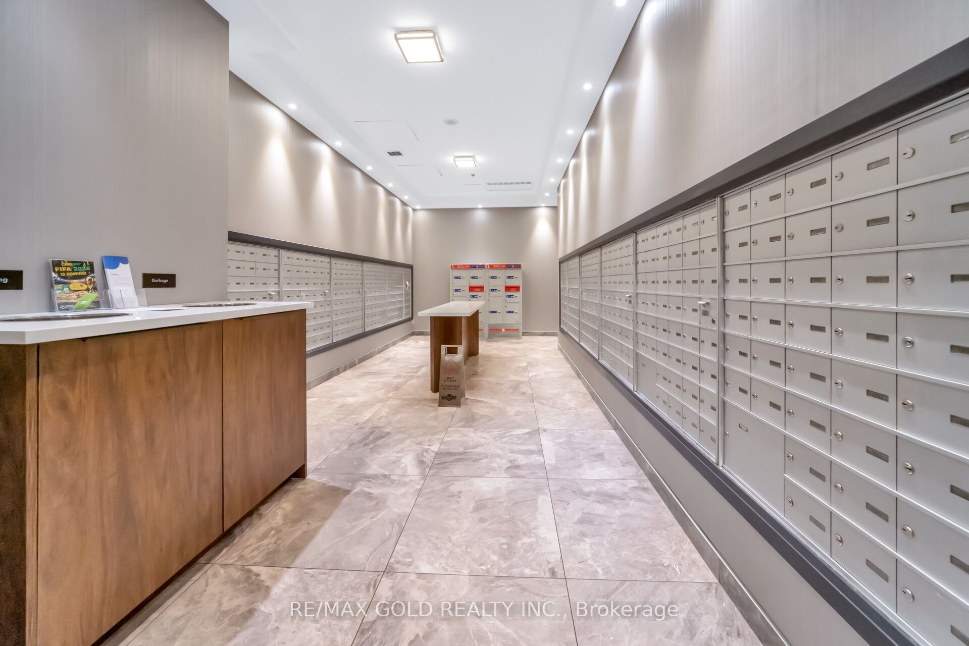 16 Yonge Street 1808 Property Photo 10