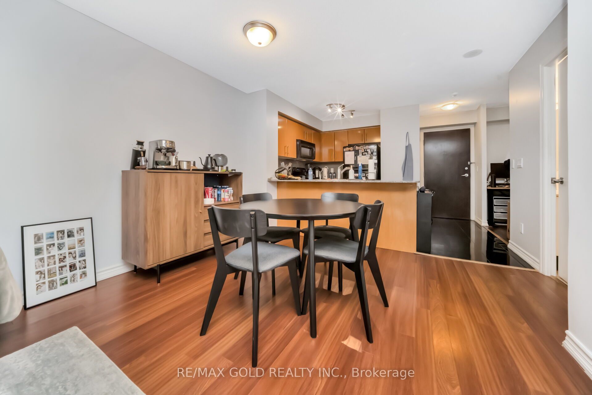 16 Yonge Street 1808 Property Photo 20