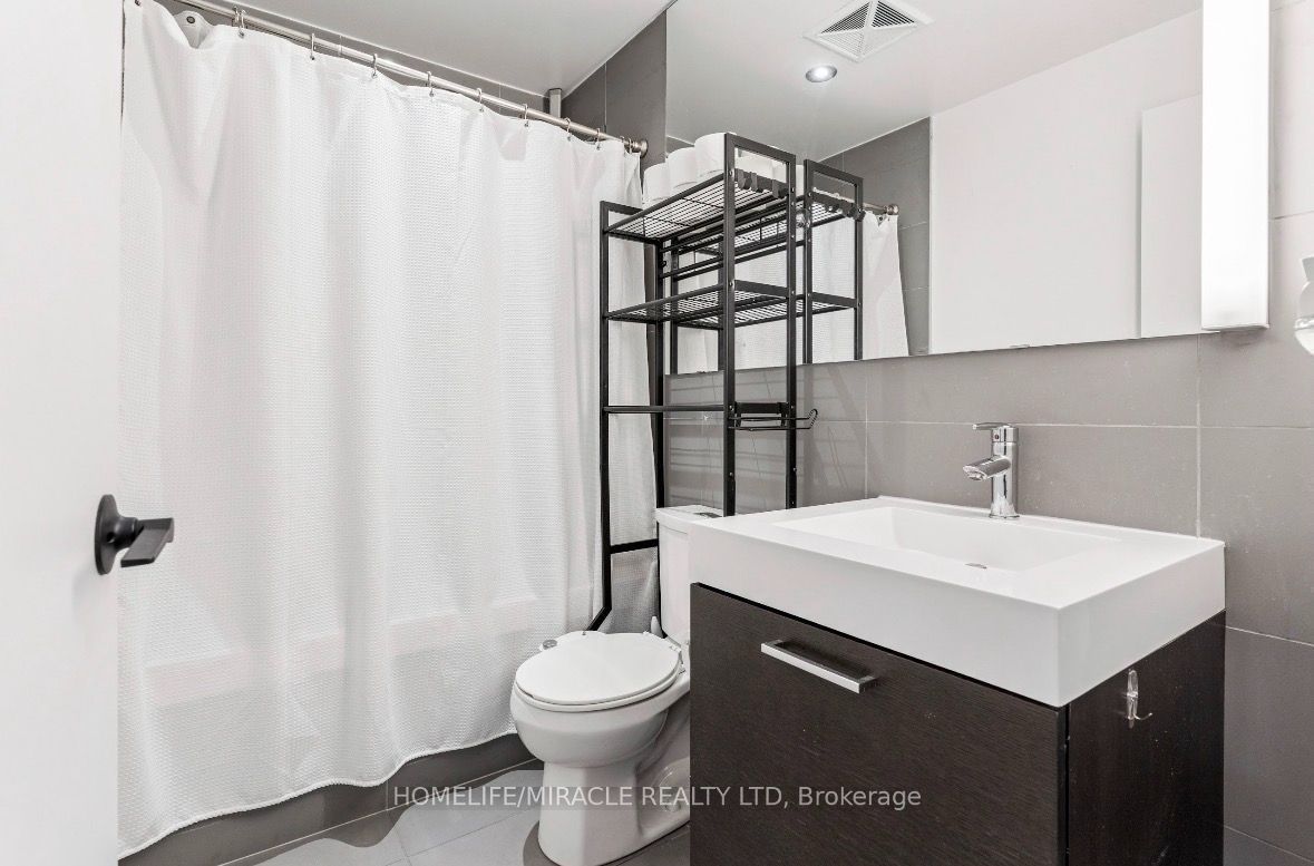318 King Street E 207 Property Photo 16