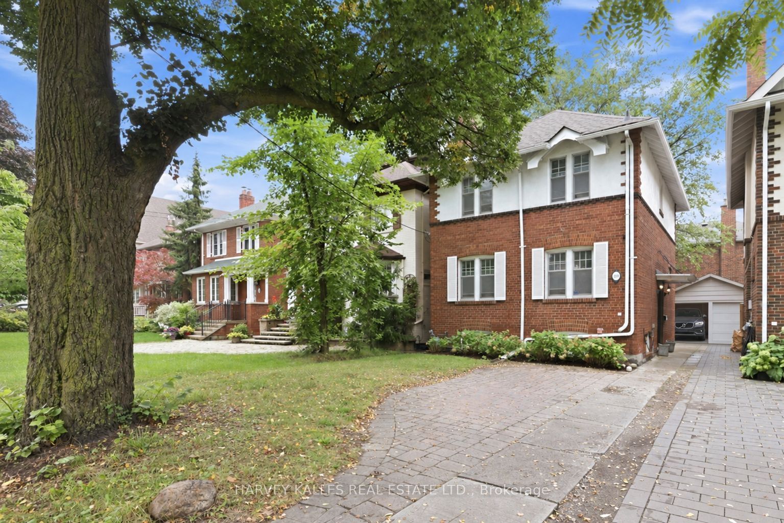 231 Glengrove Avenue W Property Photo 2
