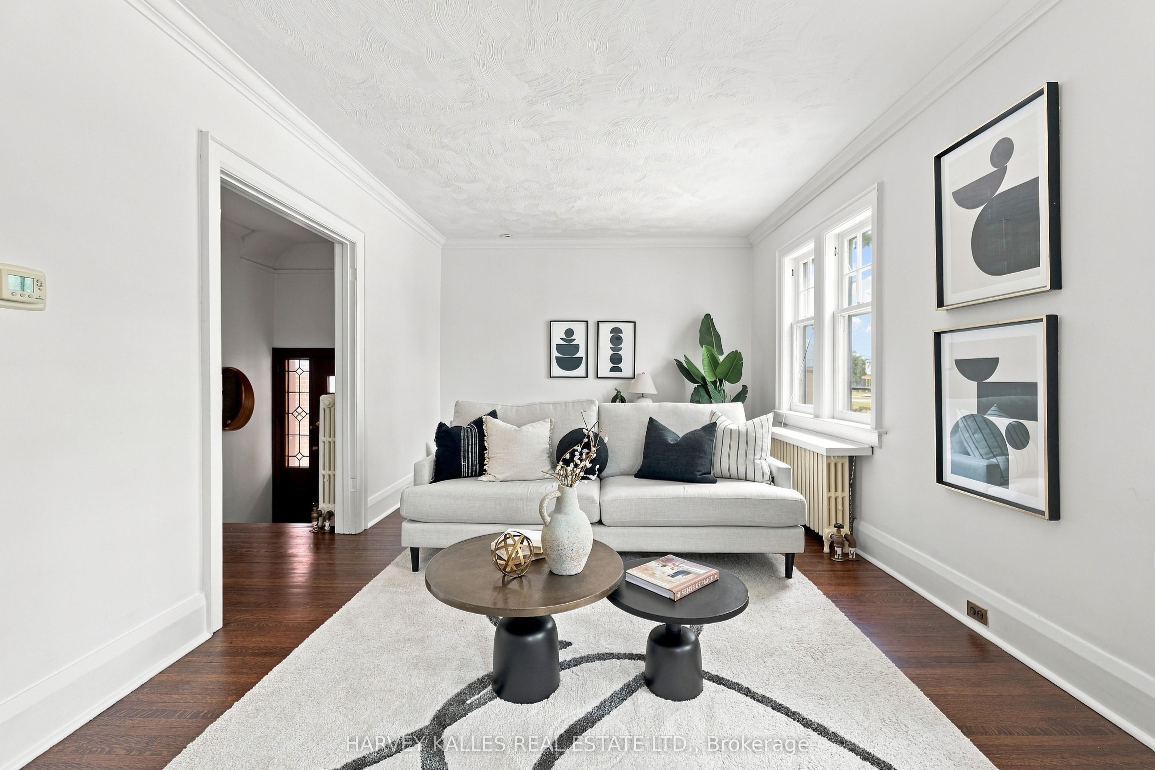 231 Glengrove Avenue W Property Photo 6