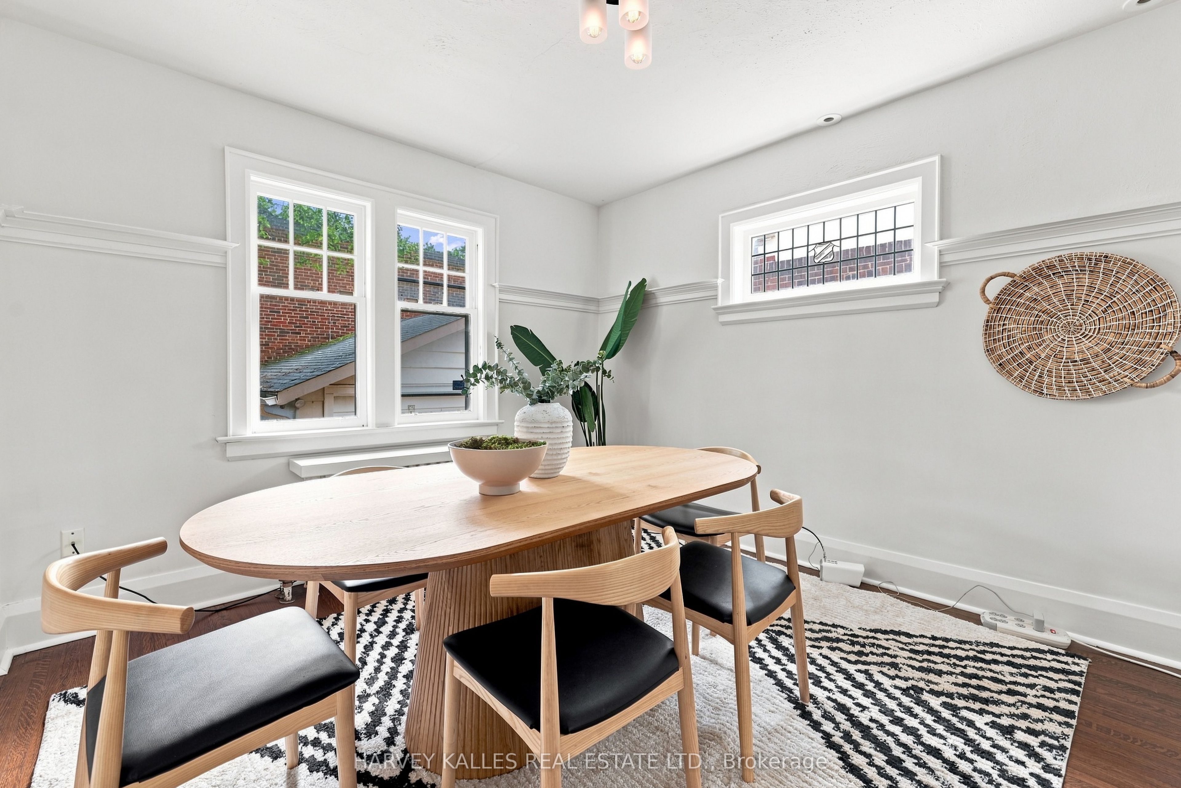 231 Glengrove Avenue W Property Photo 14