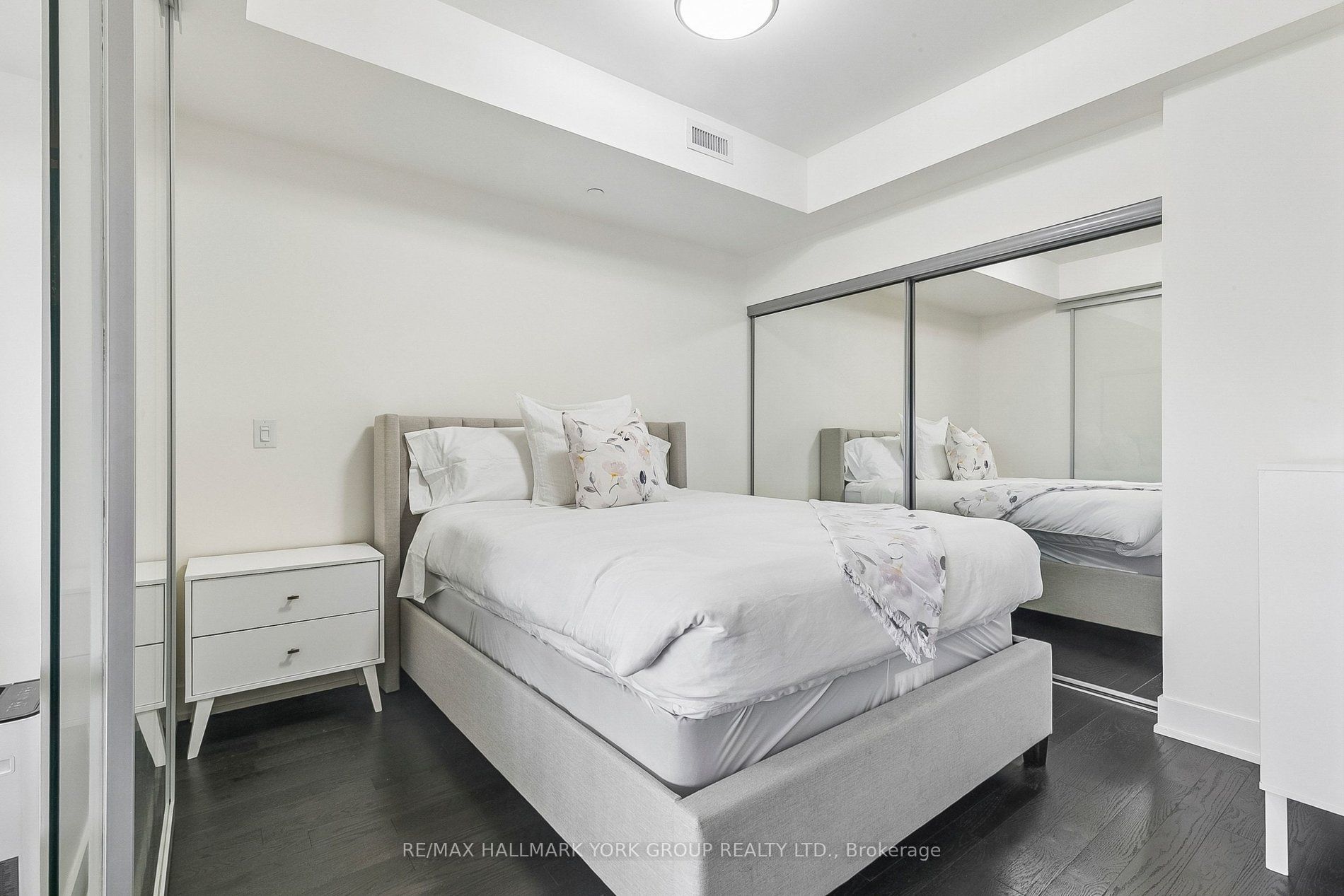 3018 Yonge Street 606 Property Photo 39