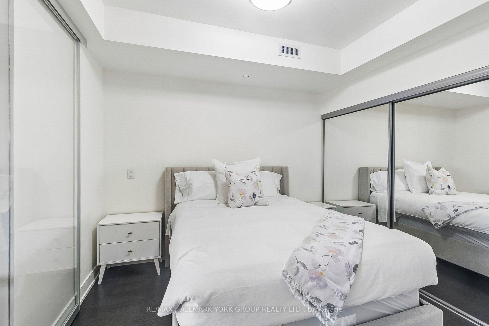3018 Yonge Street 606 Property Photo 43