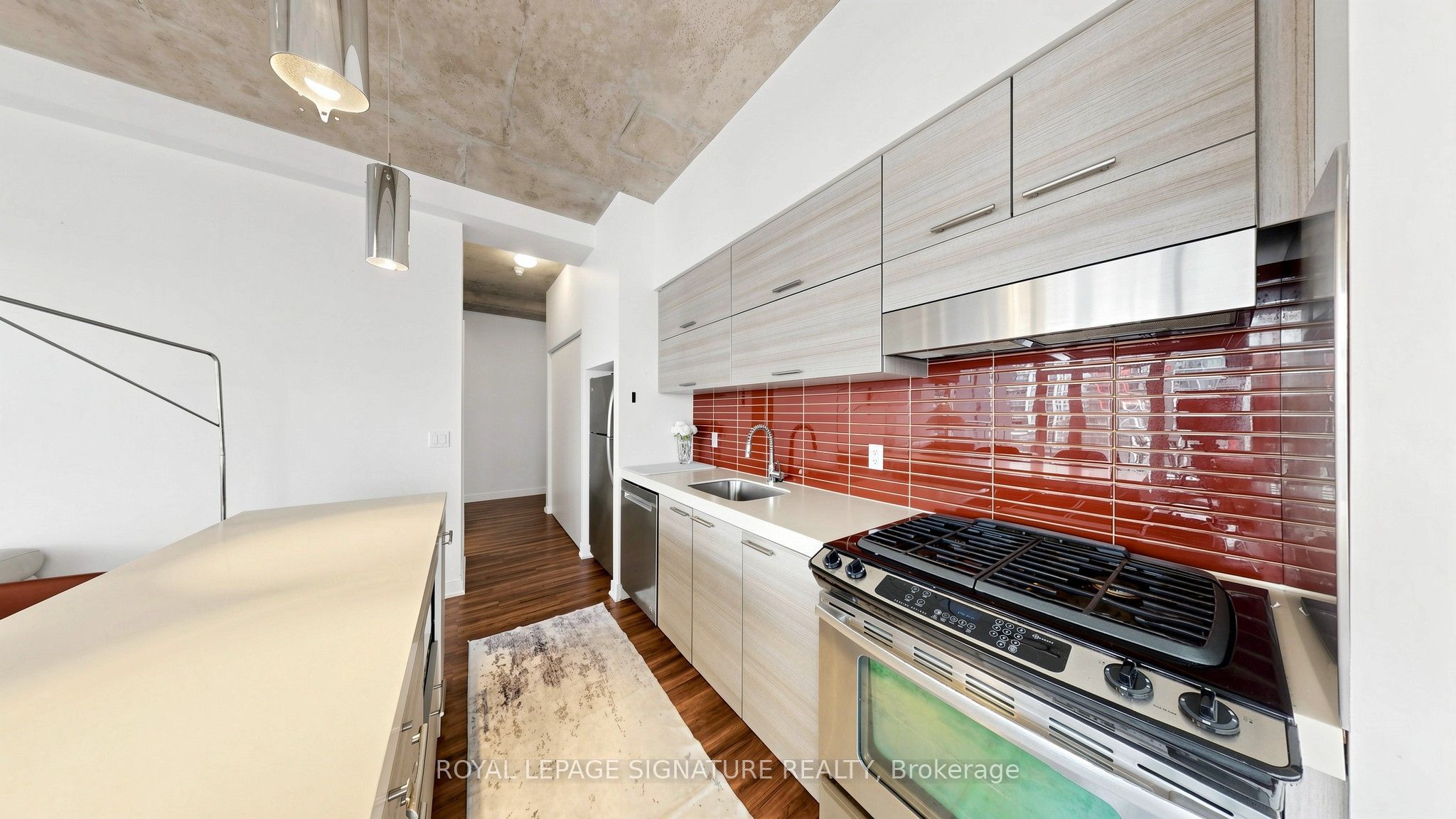 552 Wellington Street W 1305 Property Photo 14