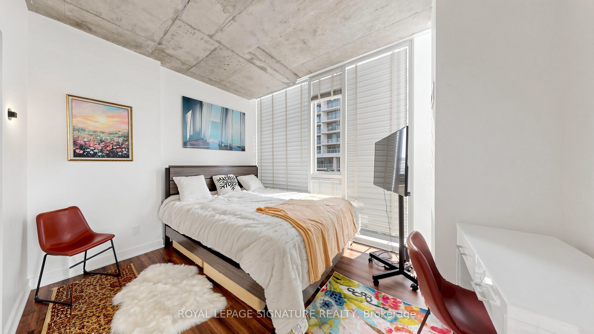 552 Wellington Street W 1305 Property Photo 21
