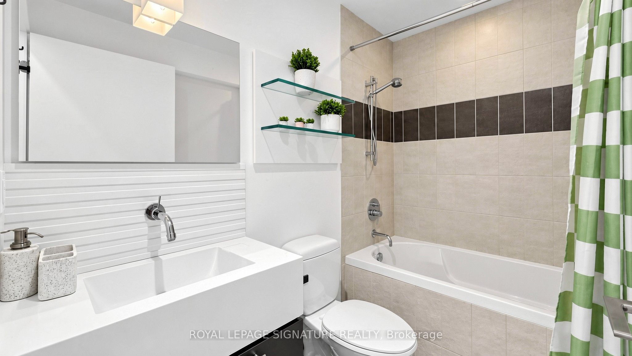 552 Wellington Street W 1305 Property Photo 33