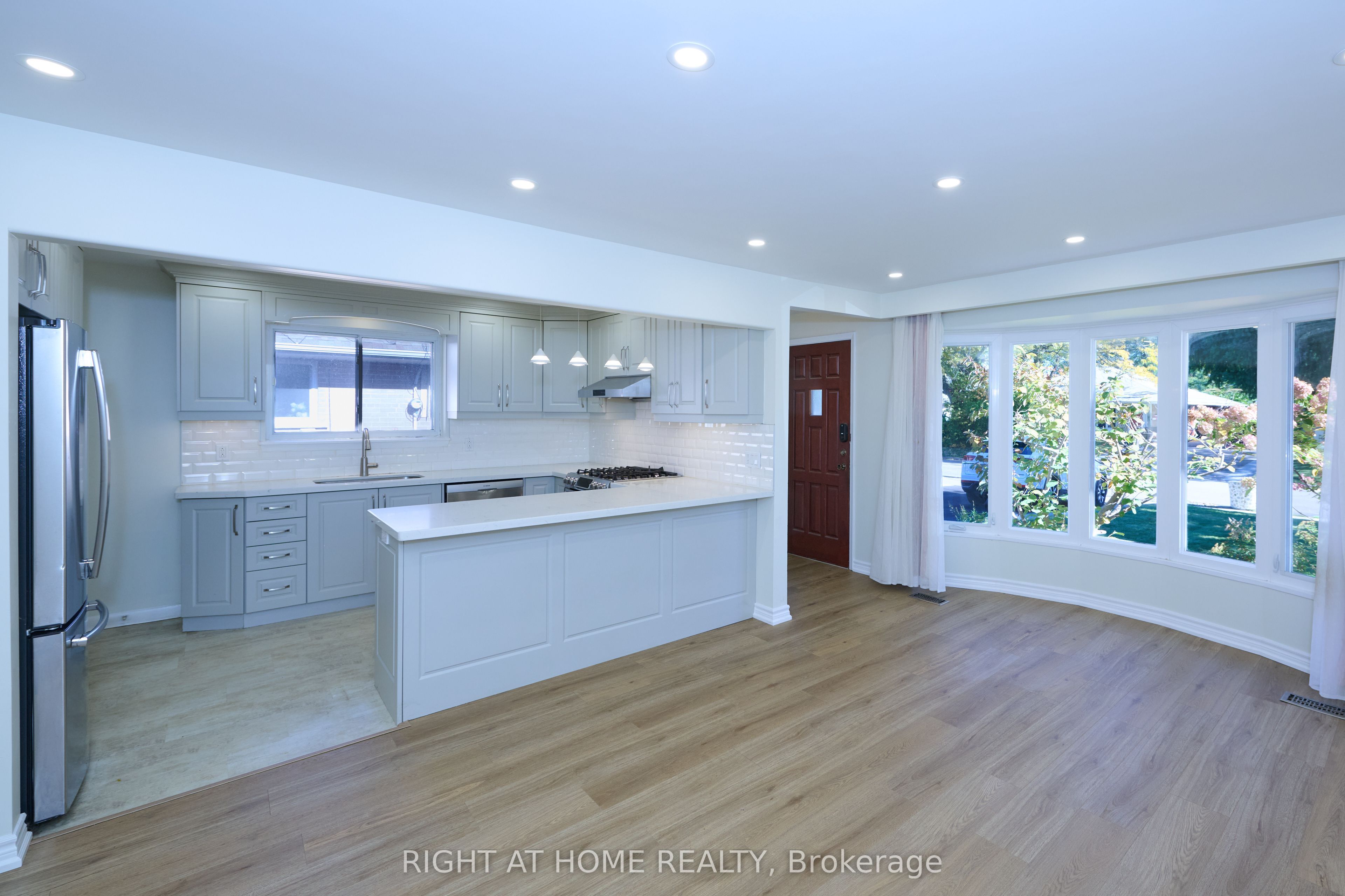 314 Dudley Avenue Property Photo 4