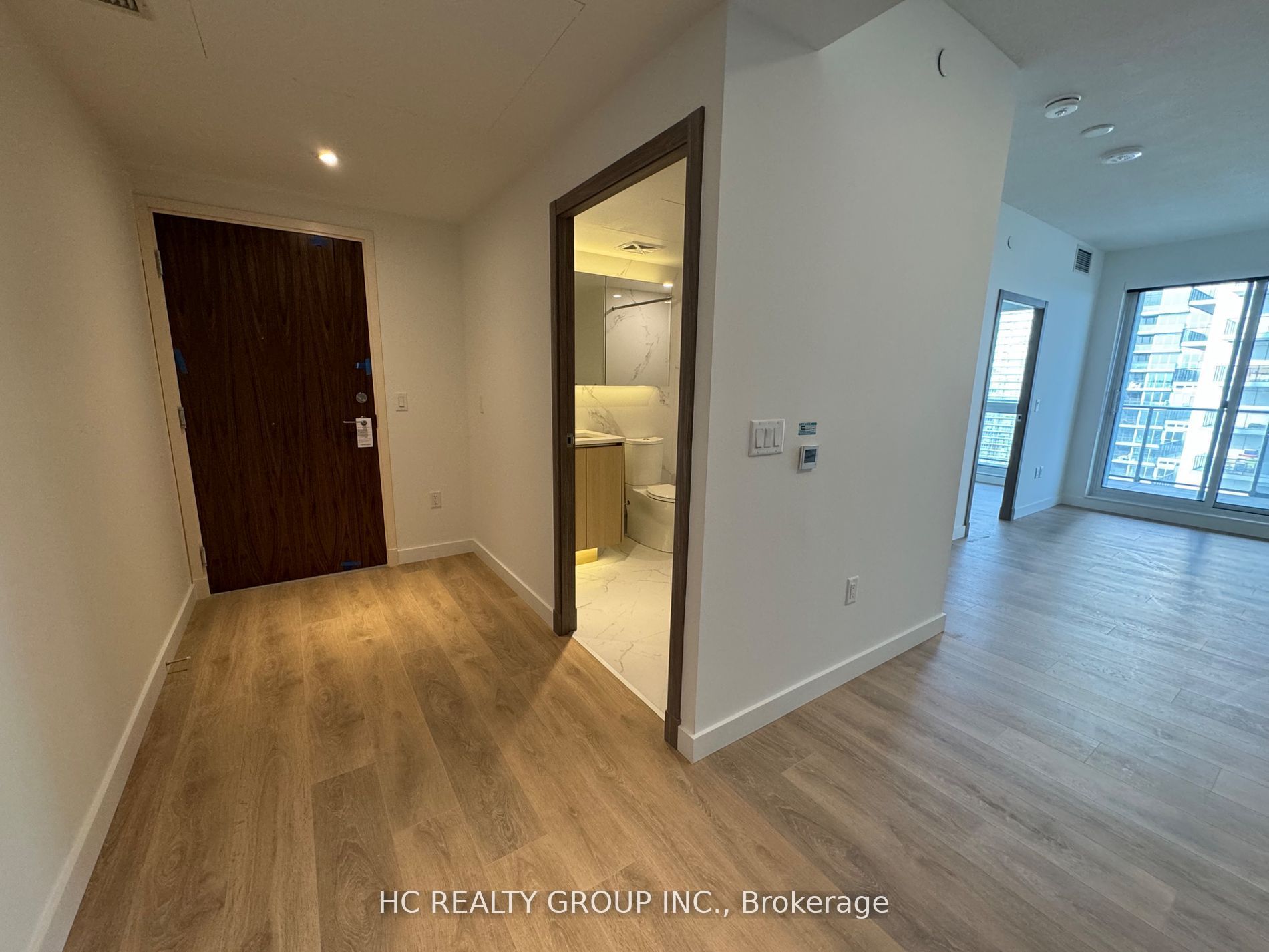 27 Mcmahon Drive 2015 Property Photo 5