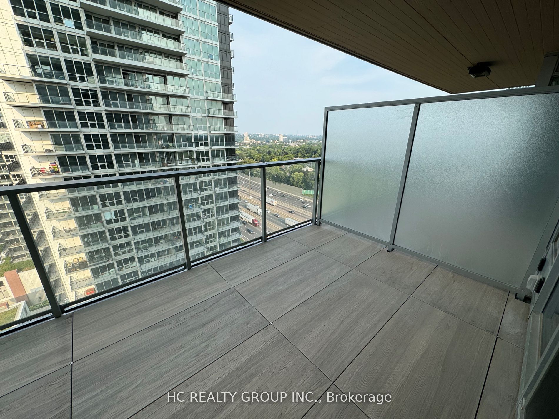 27 Mcmahon Drive 2015 Property Photo 20