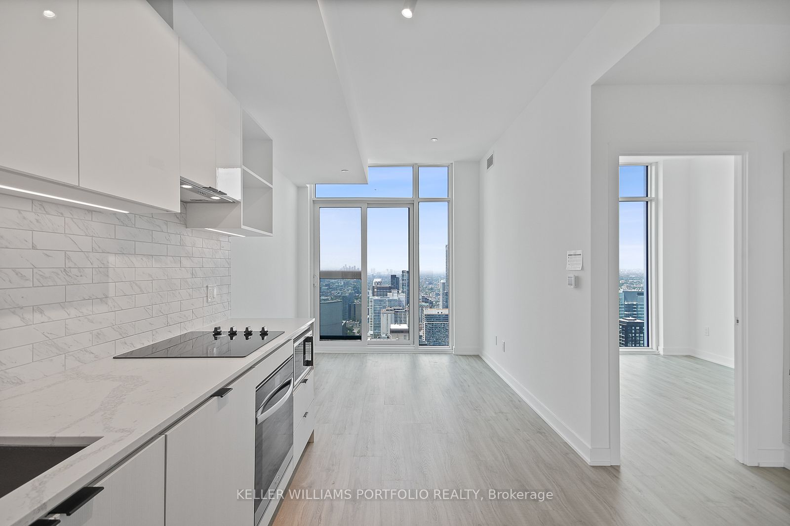 252 Church Street Ph16 Property Photo 2