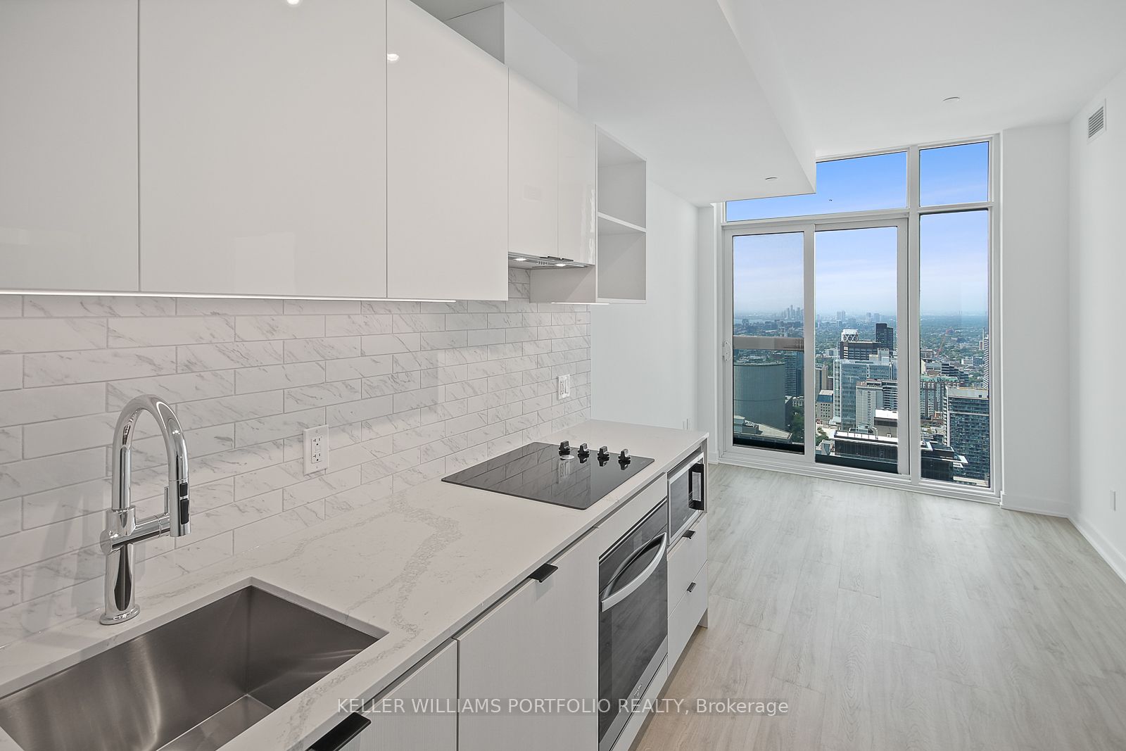 252 Church Street Ph16 Property Photo 4