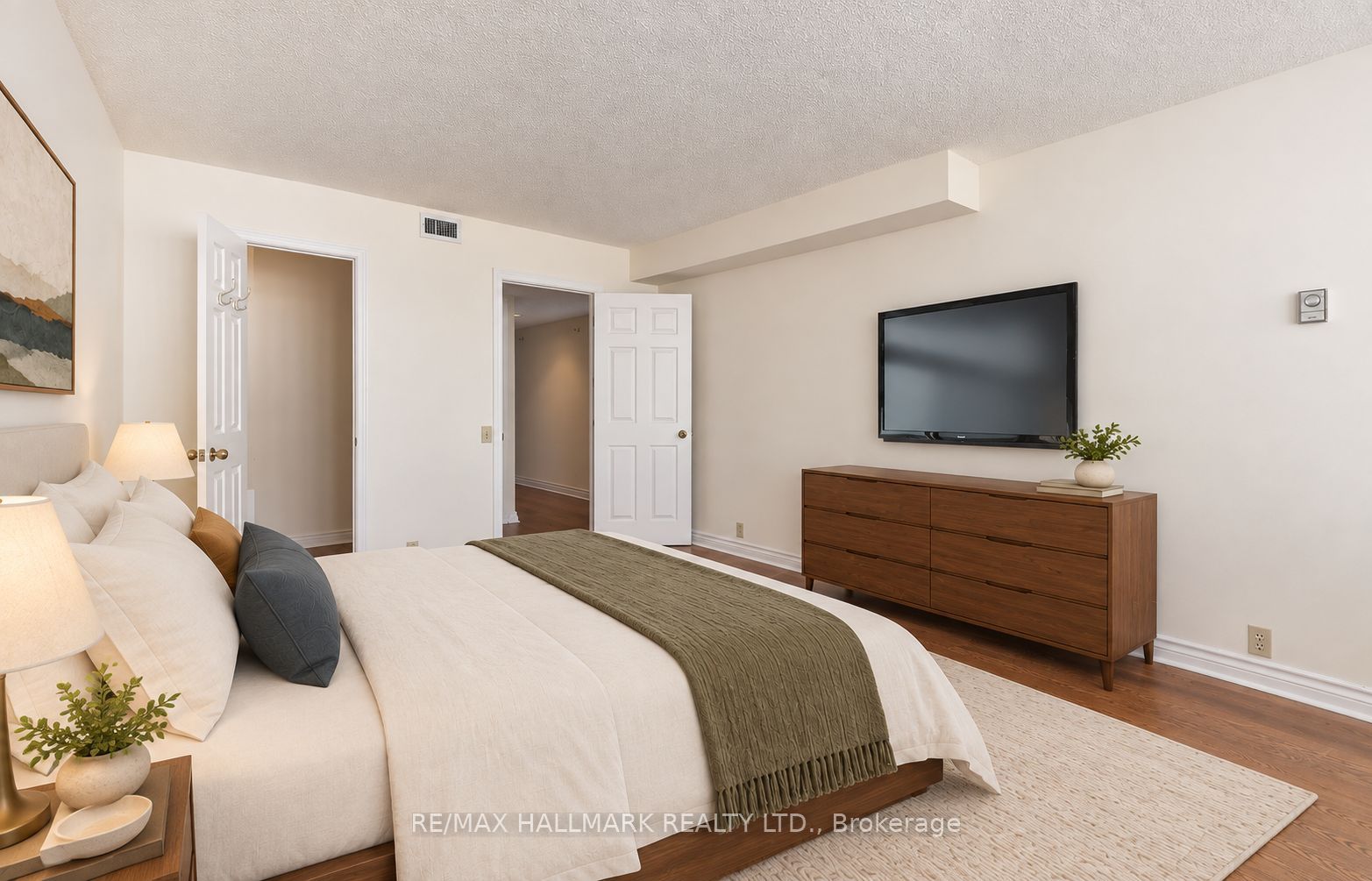 1177 Yonge Street 403 Property Photo 2