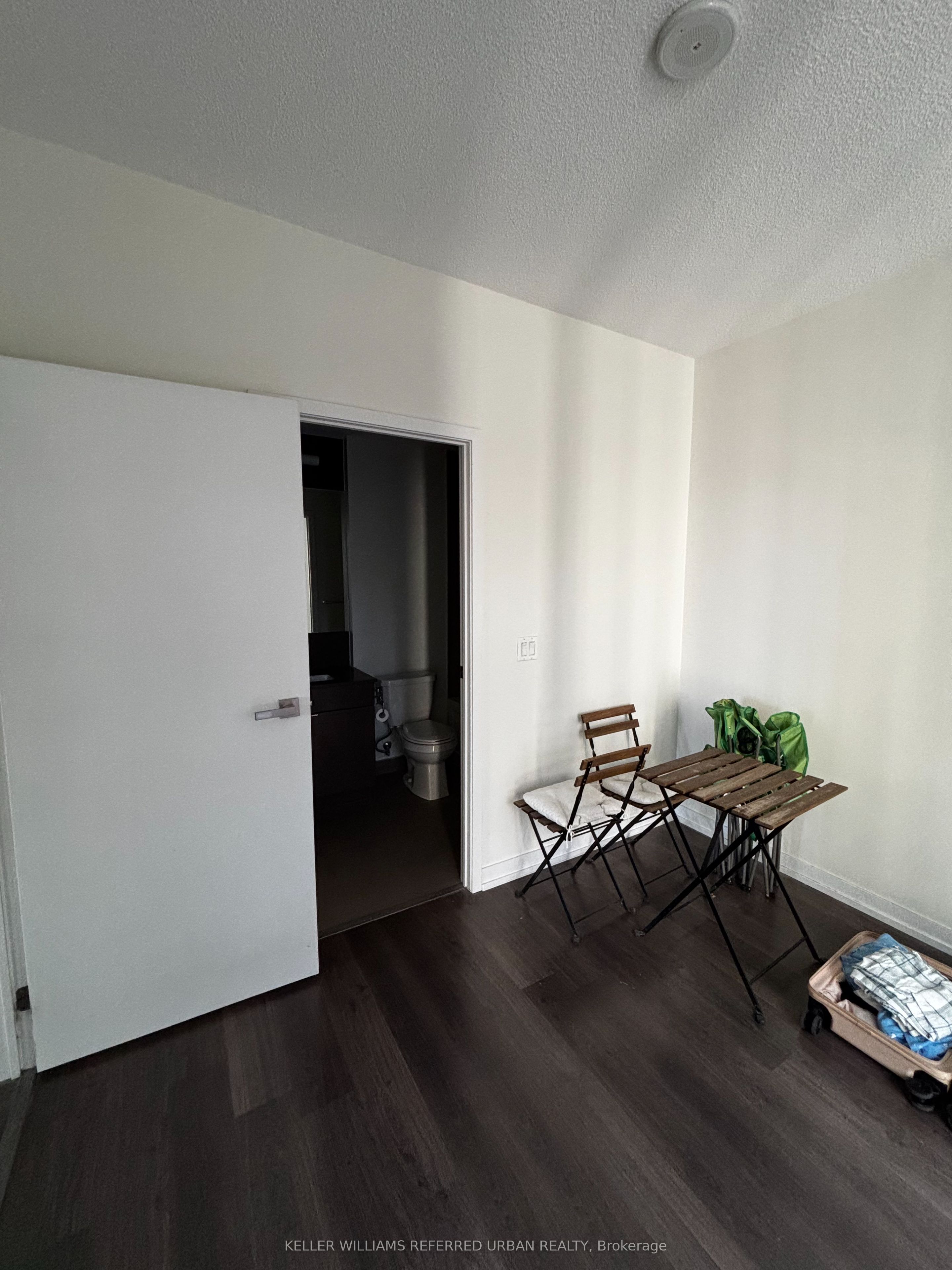 98 Lillian Street 415 Property Photo 4