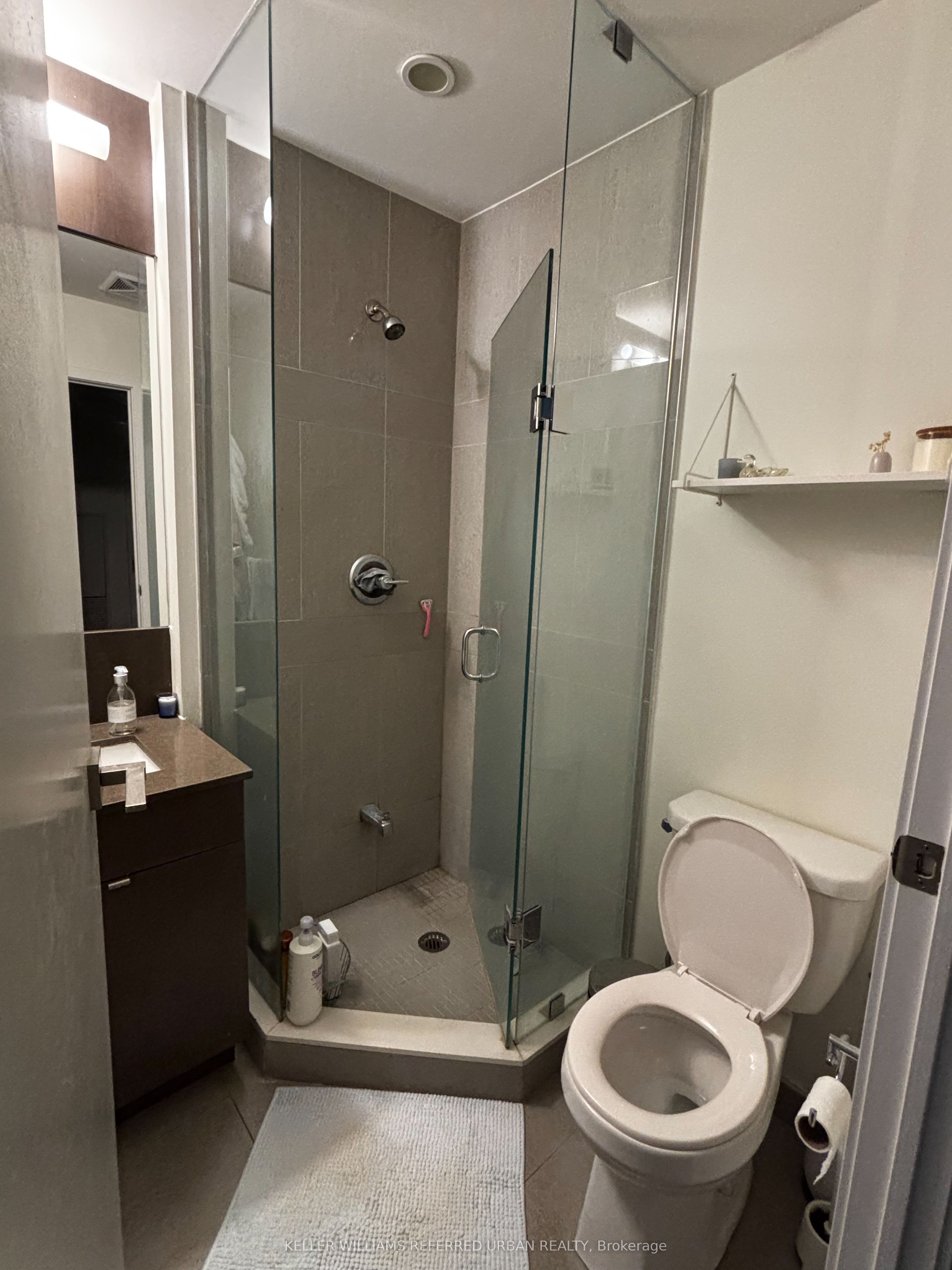 98 Lillian Street 415 Property Photo 8