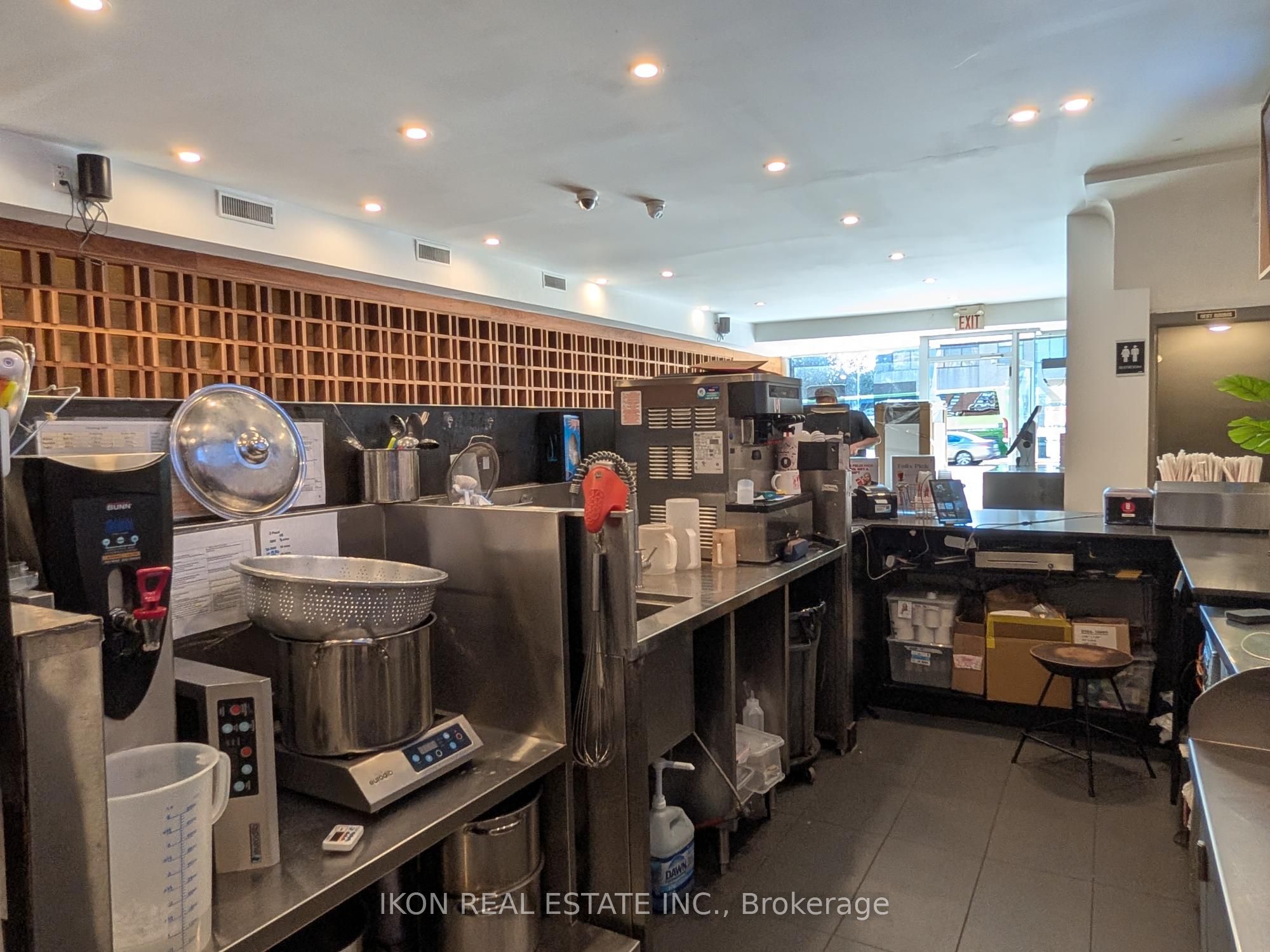 5449 Yonge Street Property Photo 8