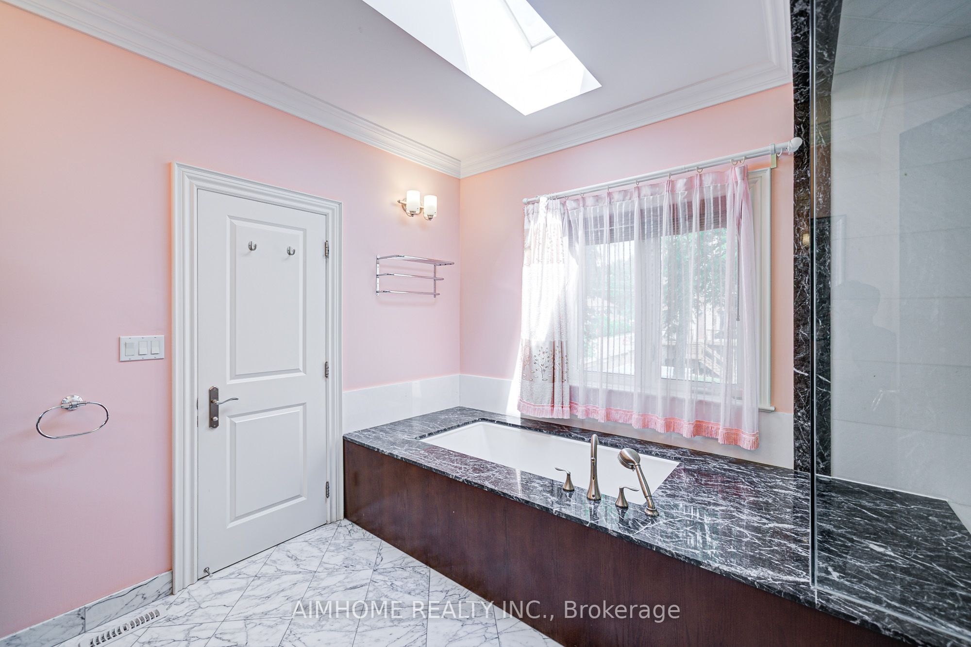 208 Florance Avenue Property Photo 22