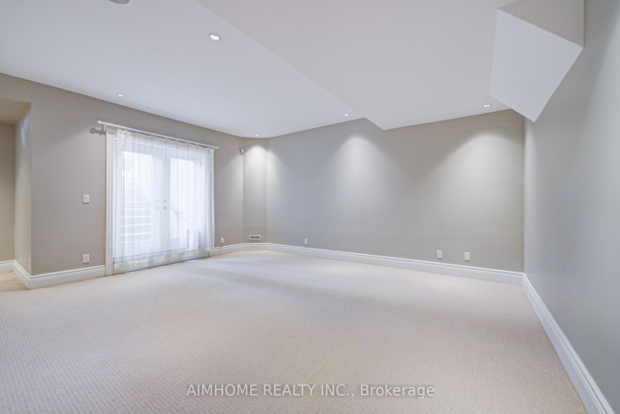 208 Florance Avenue Property Photo 31