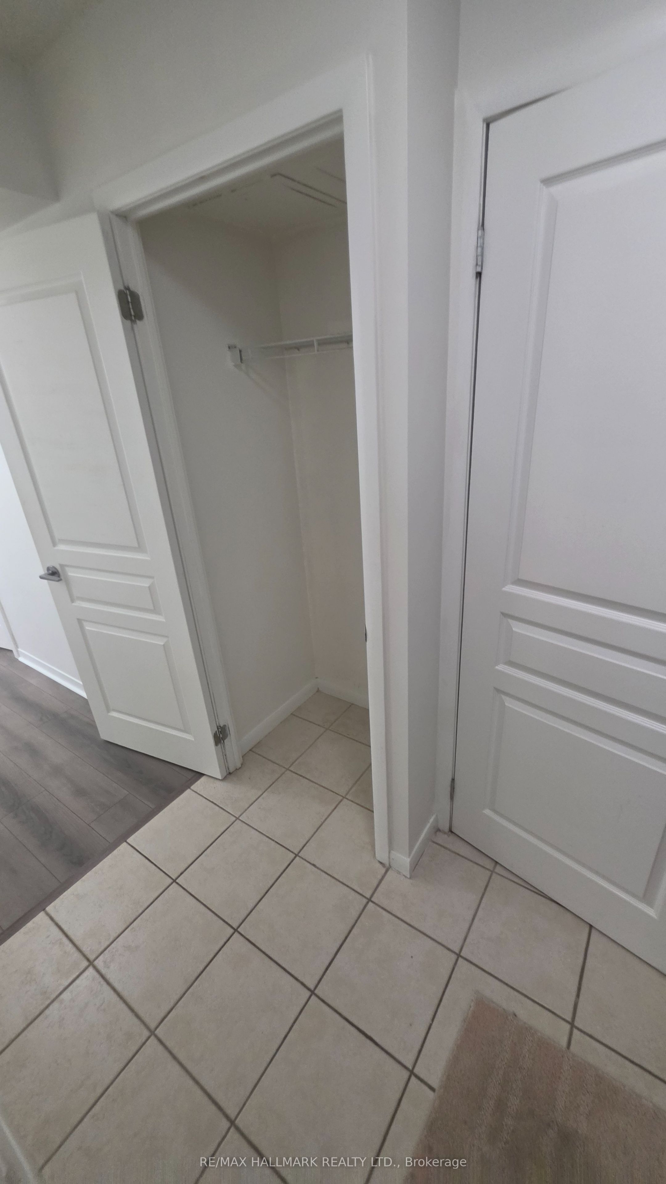 18 Yonge Street 914 Property Photo 5
