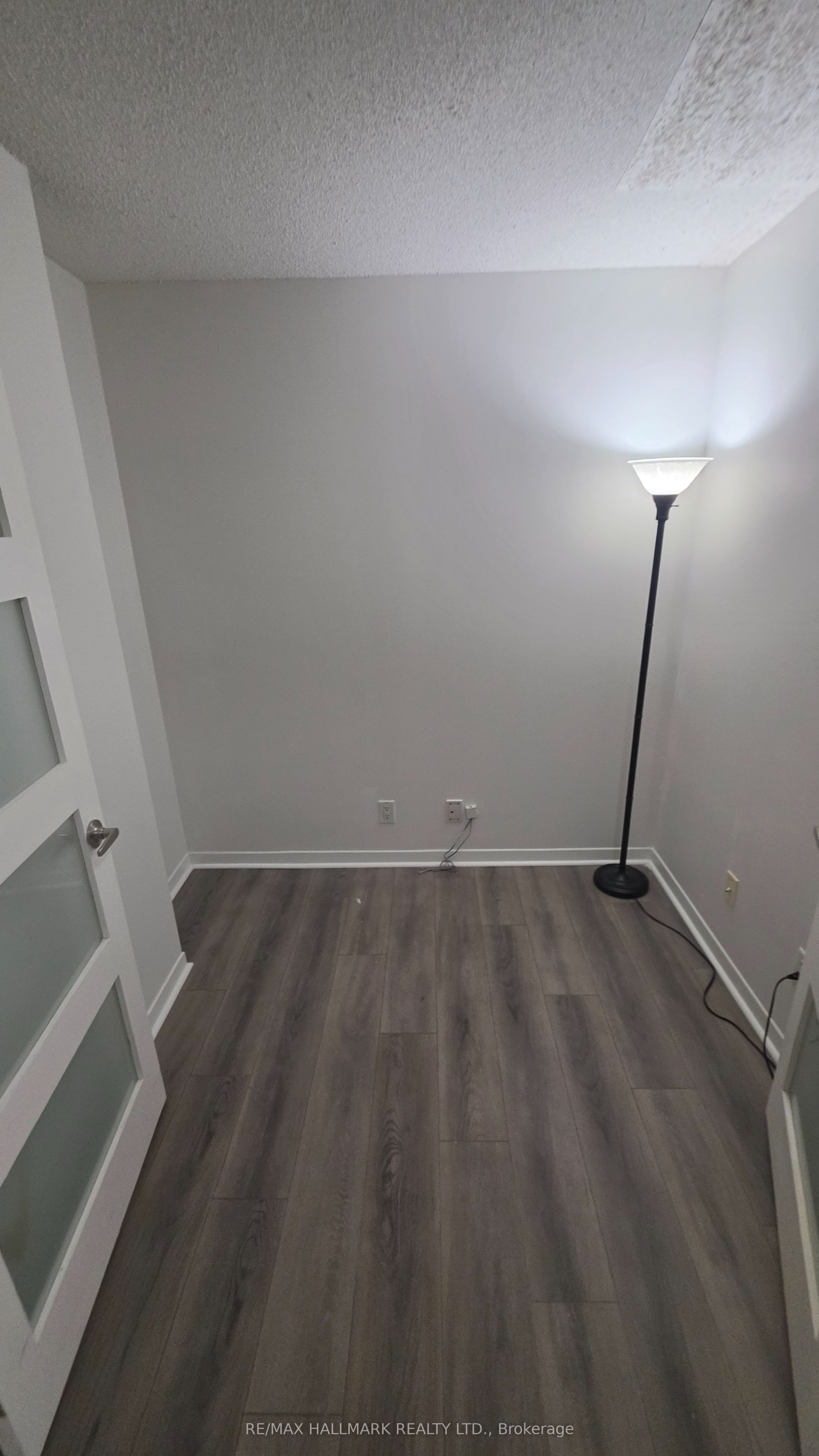 18 Yonge Street 914 Property Photo 6