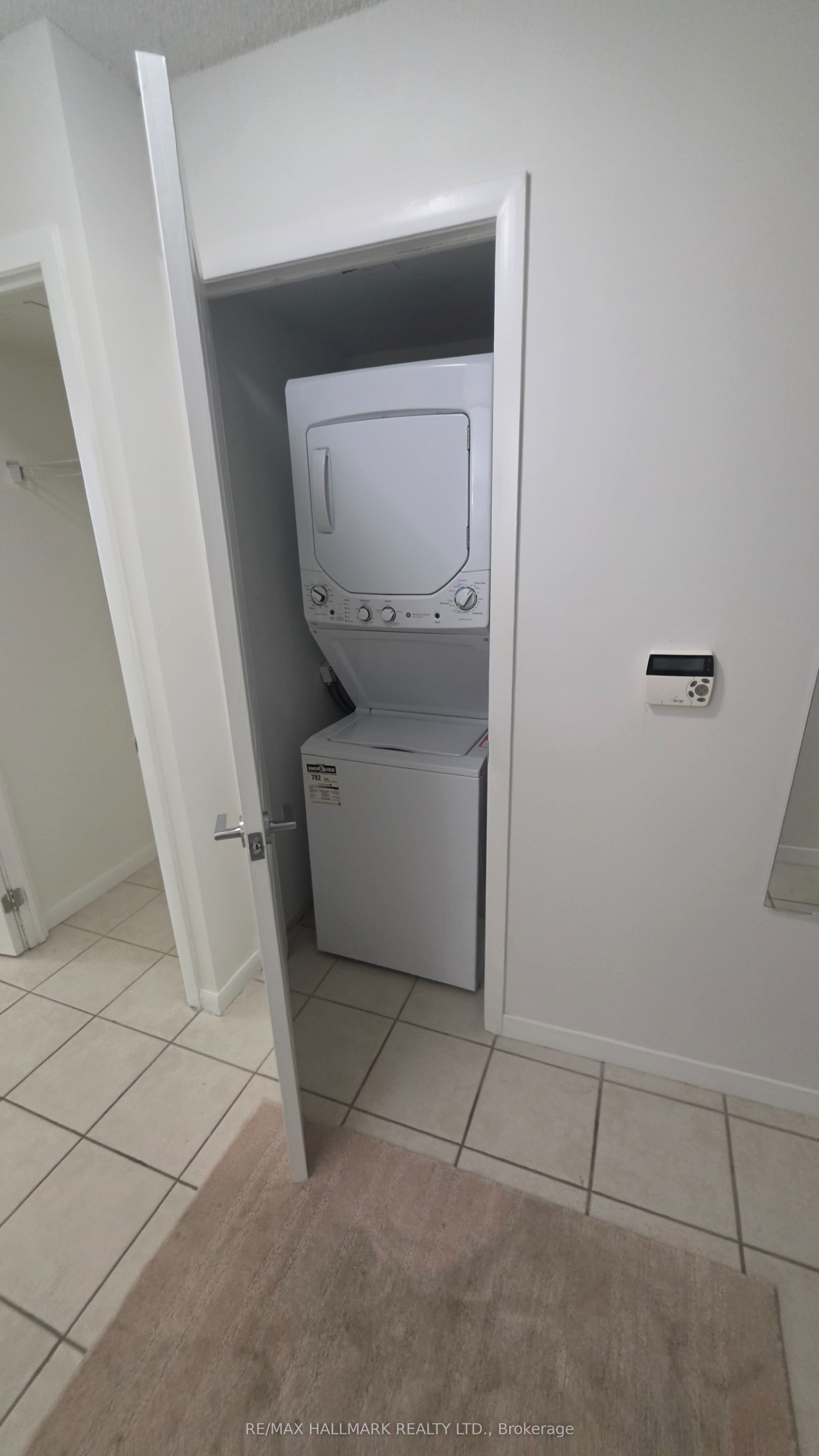 18 Yonge Street 914 Property Photo 10