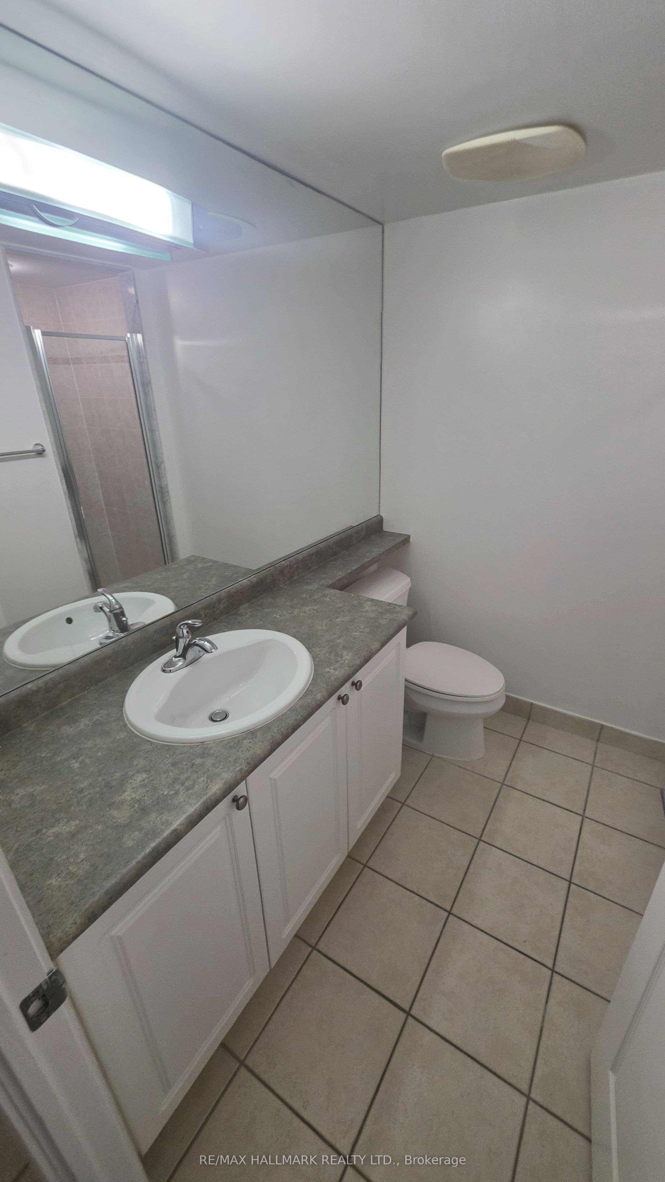 18 Yonge Street 914 Property Photo 13