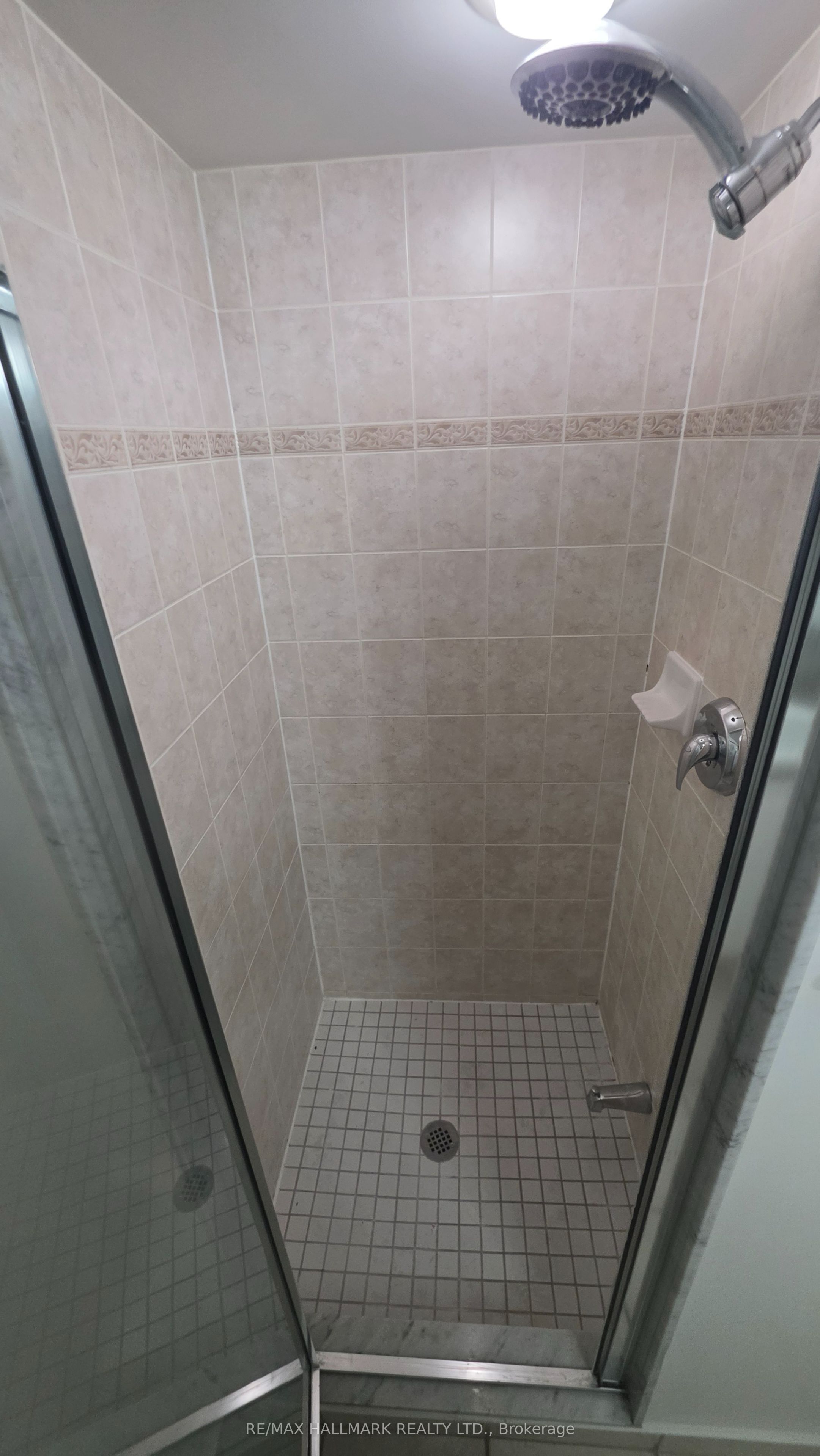 18 Yonge Street 914 Property Photo 15