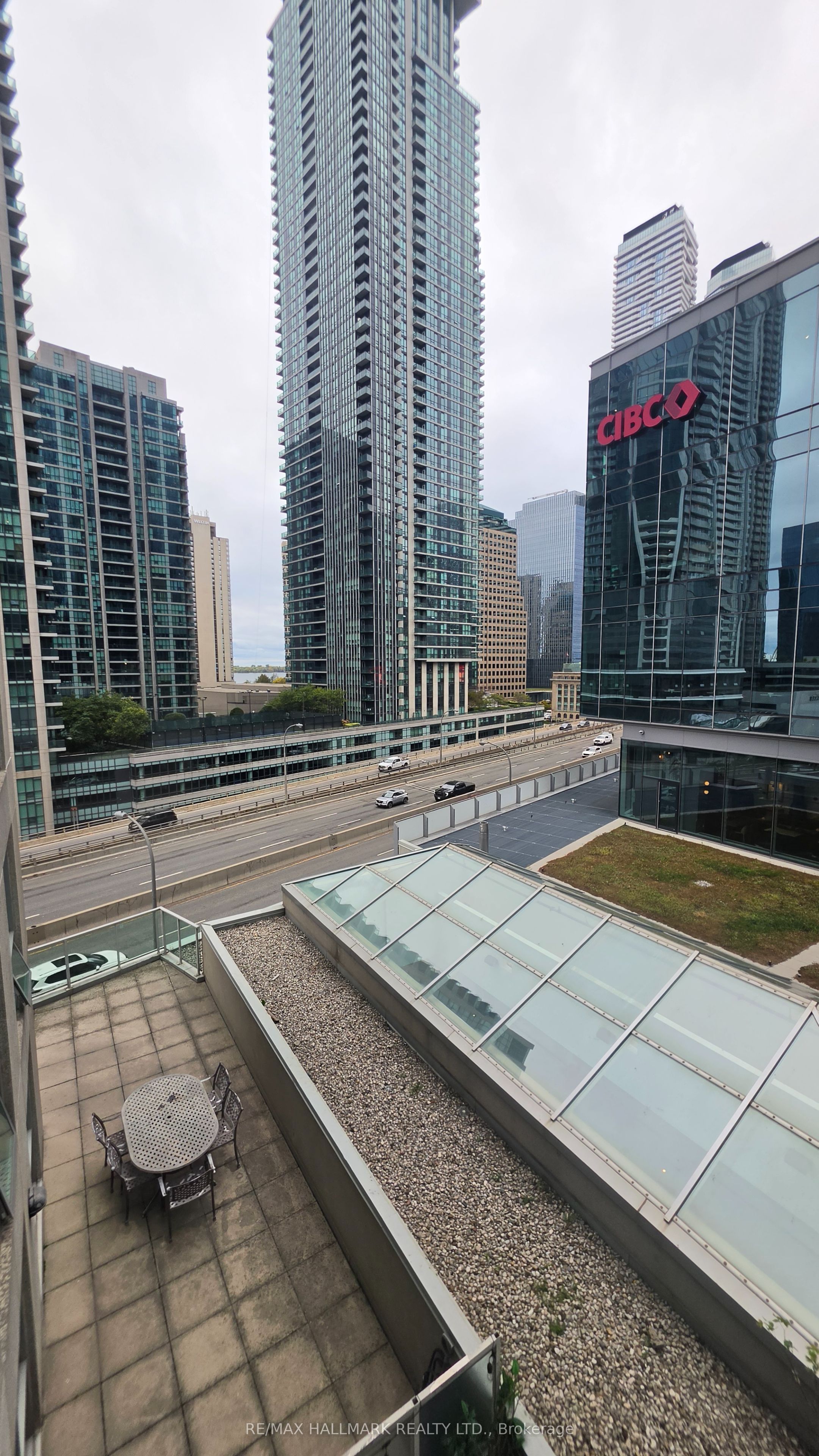 18 Yonge Street 914 Property Photo 26