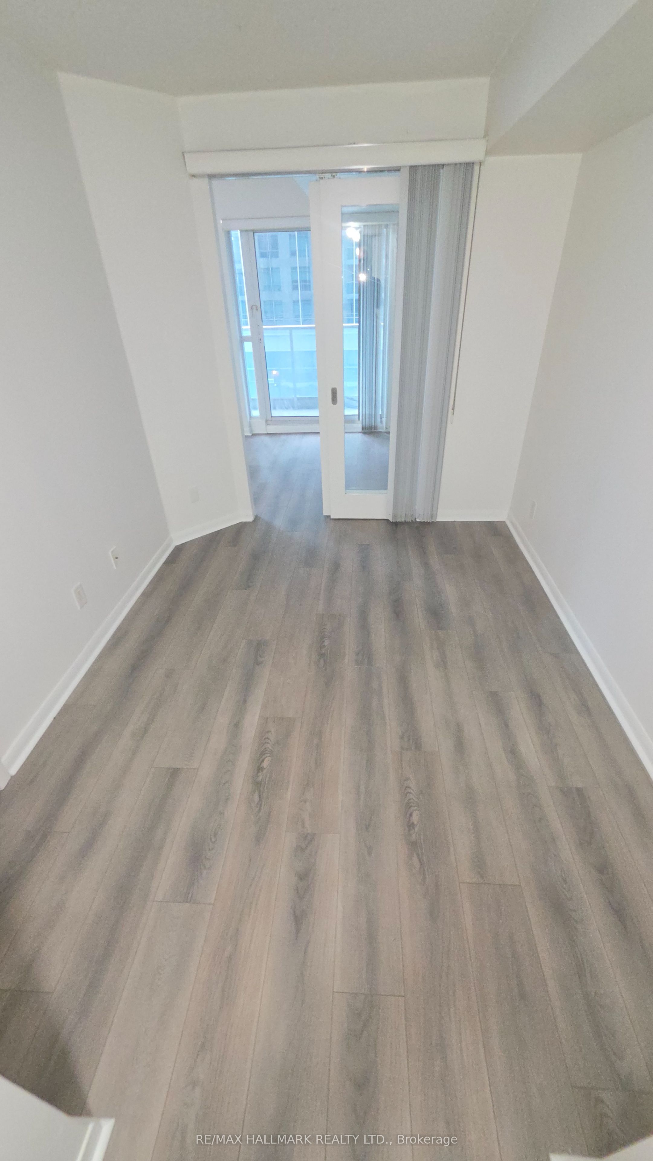 18 Yonge Street 914 Property Photo 32