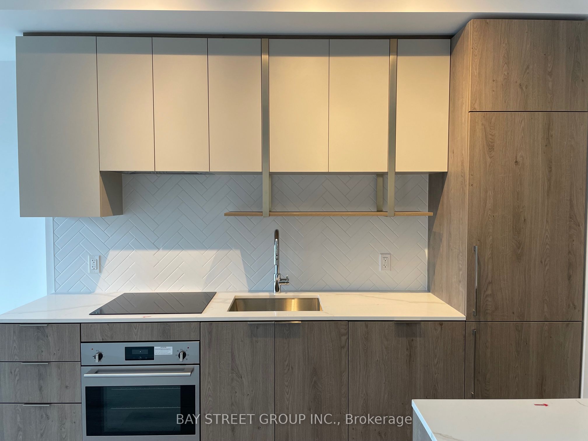 15 Holmes Avenue #1505 Property Photo 4