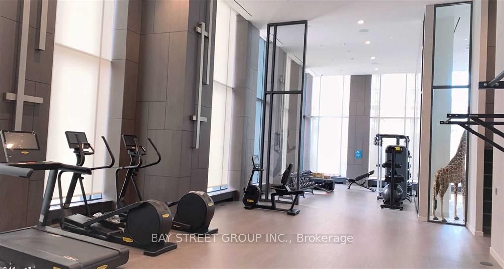 15 Holmes Avenue #1505 Property Photo 10