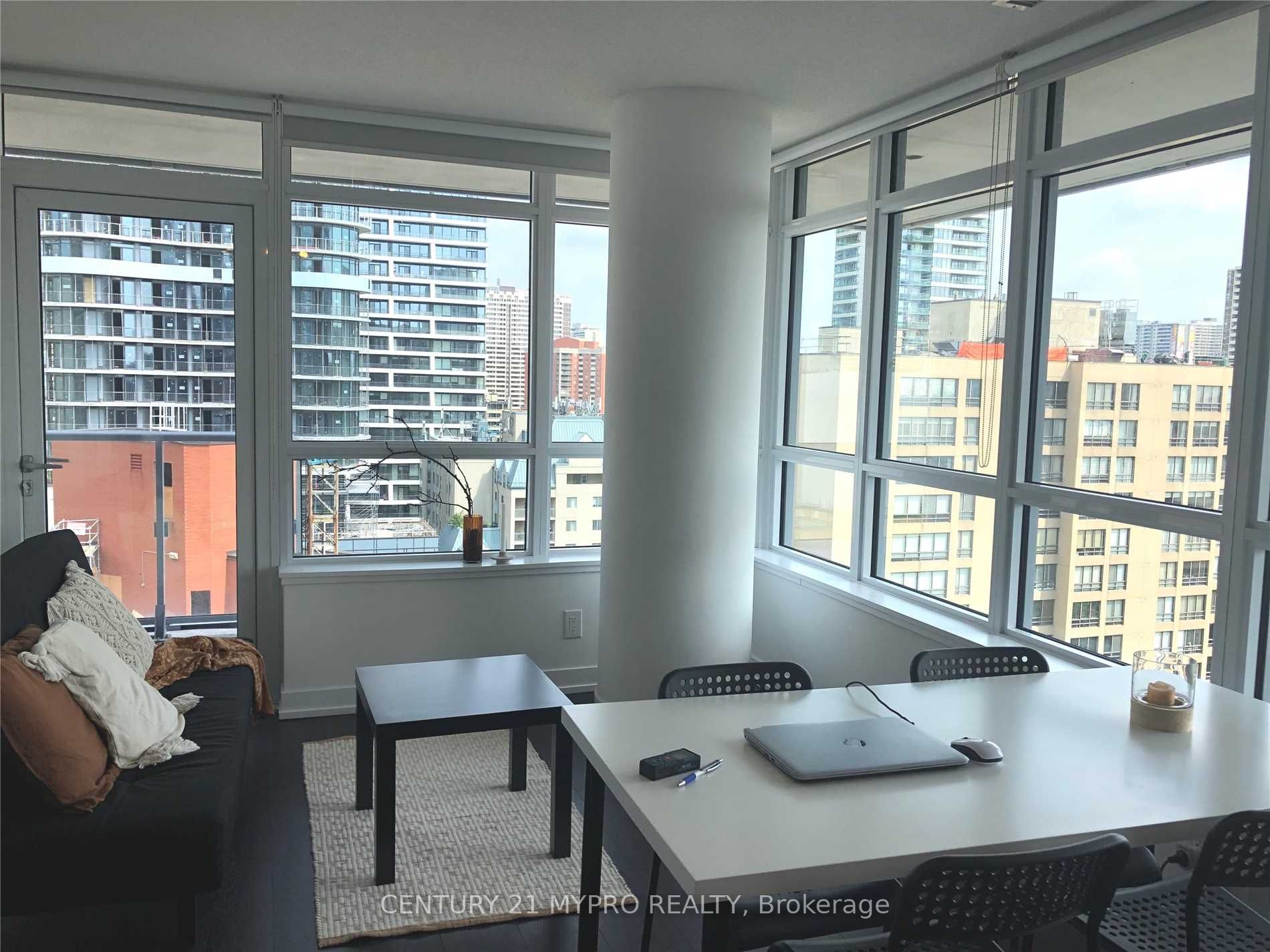 365 Church Street 1605 Property Photo 2
