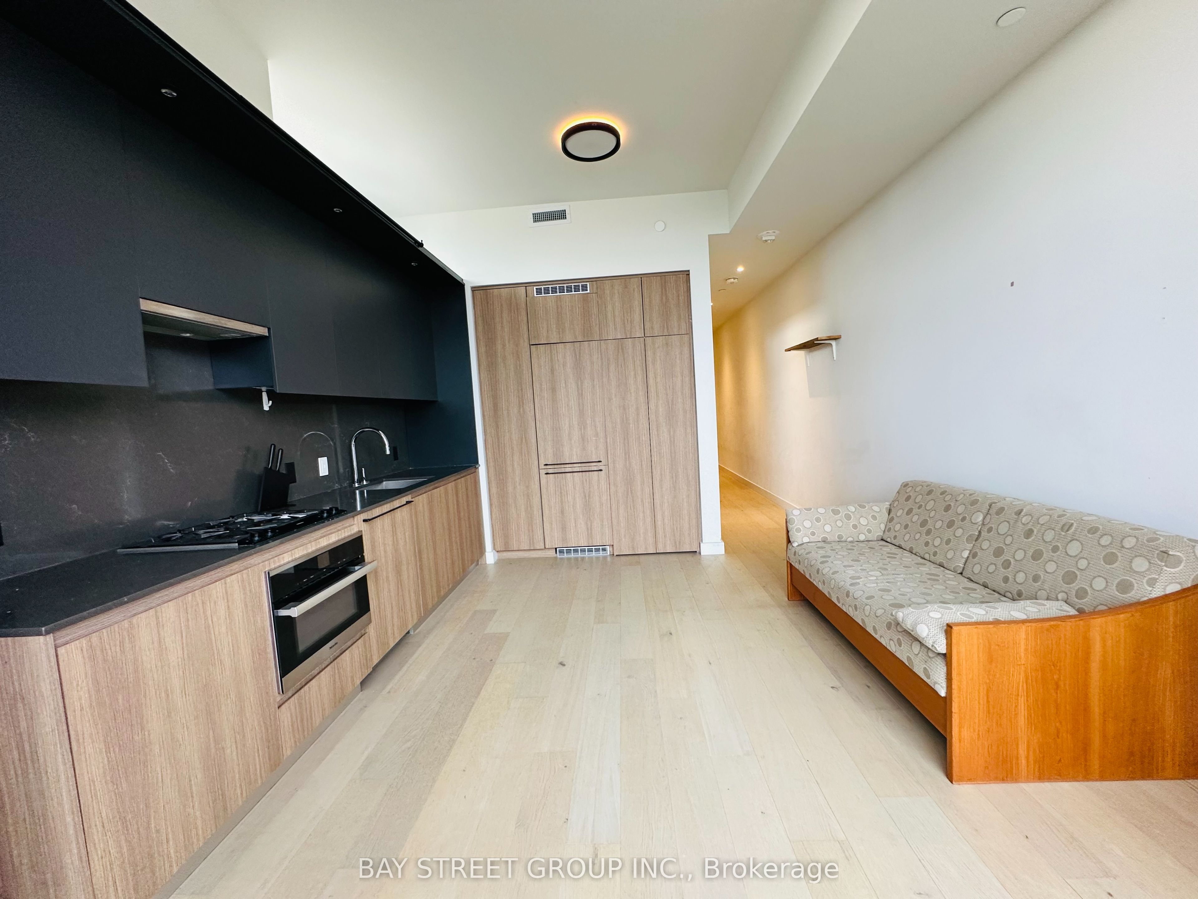 81 Wellesley Street E 2207 Property Photo 12