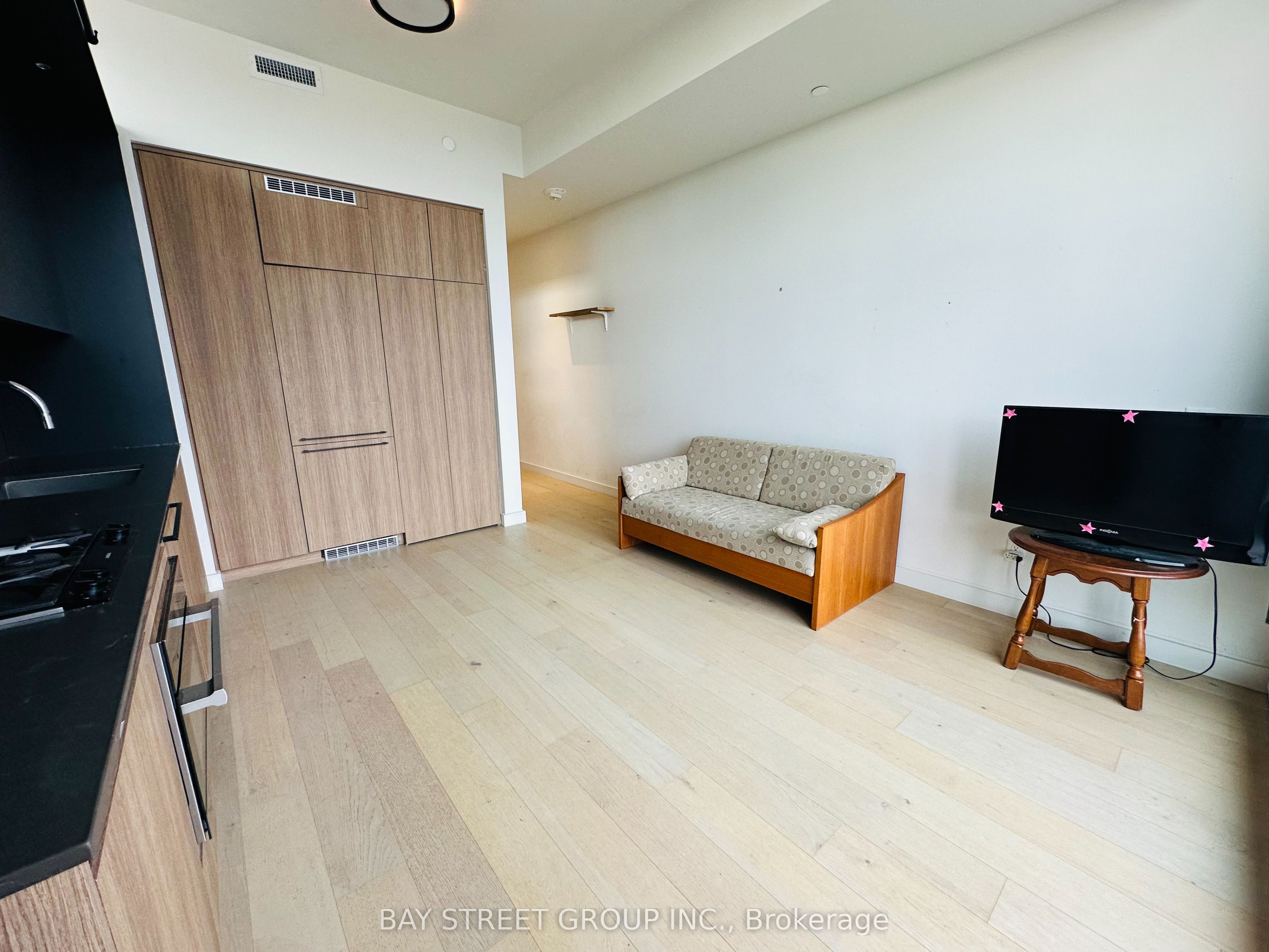 81 Wellesley Street E 2207 Property Photo 24