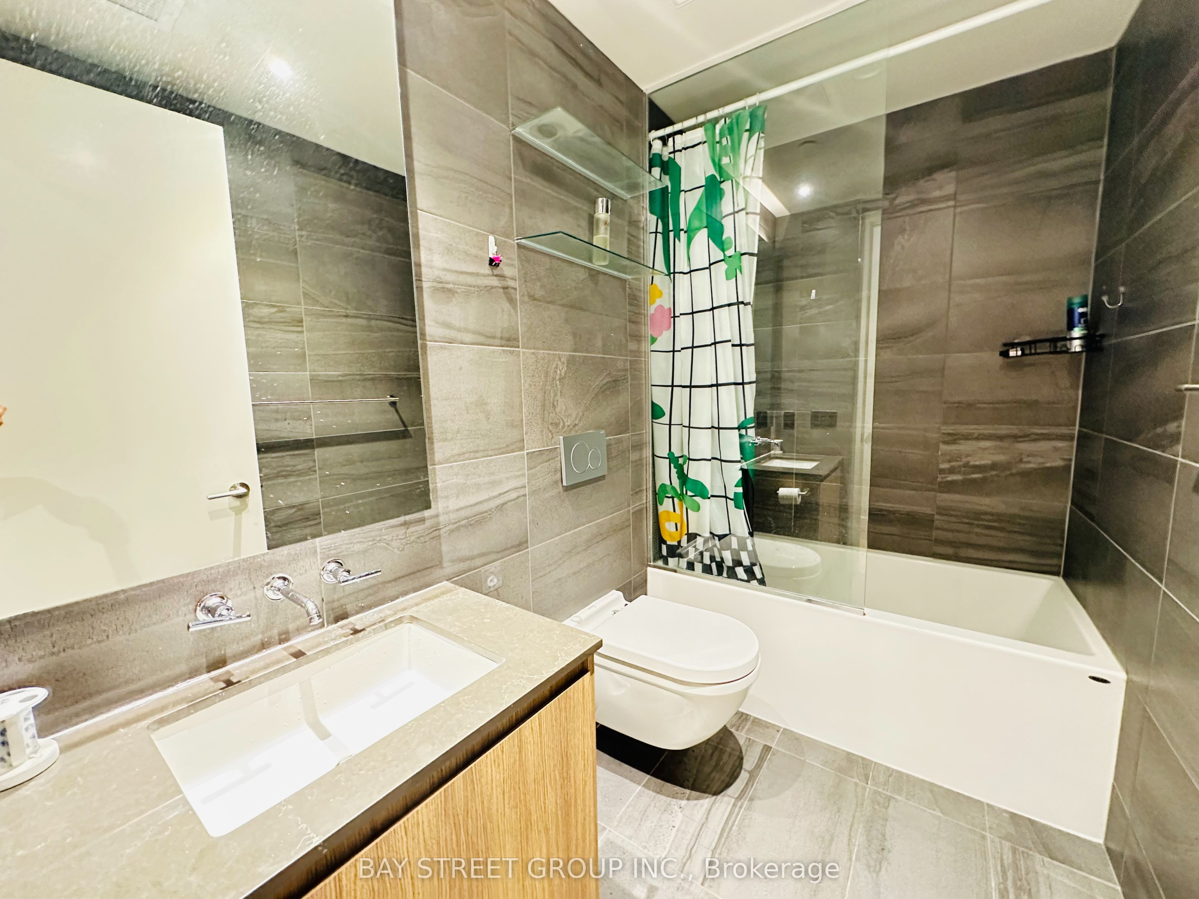 81 Wellesley Street E 2207 Property Photo 25