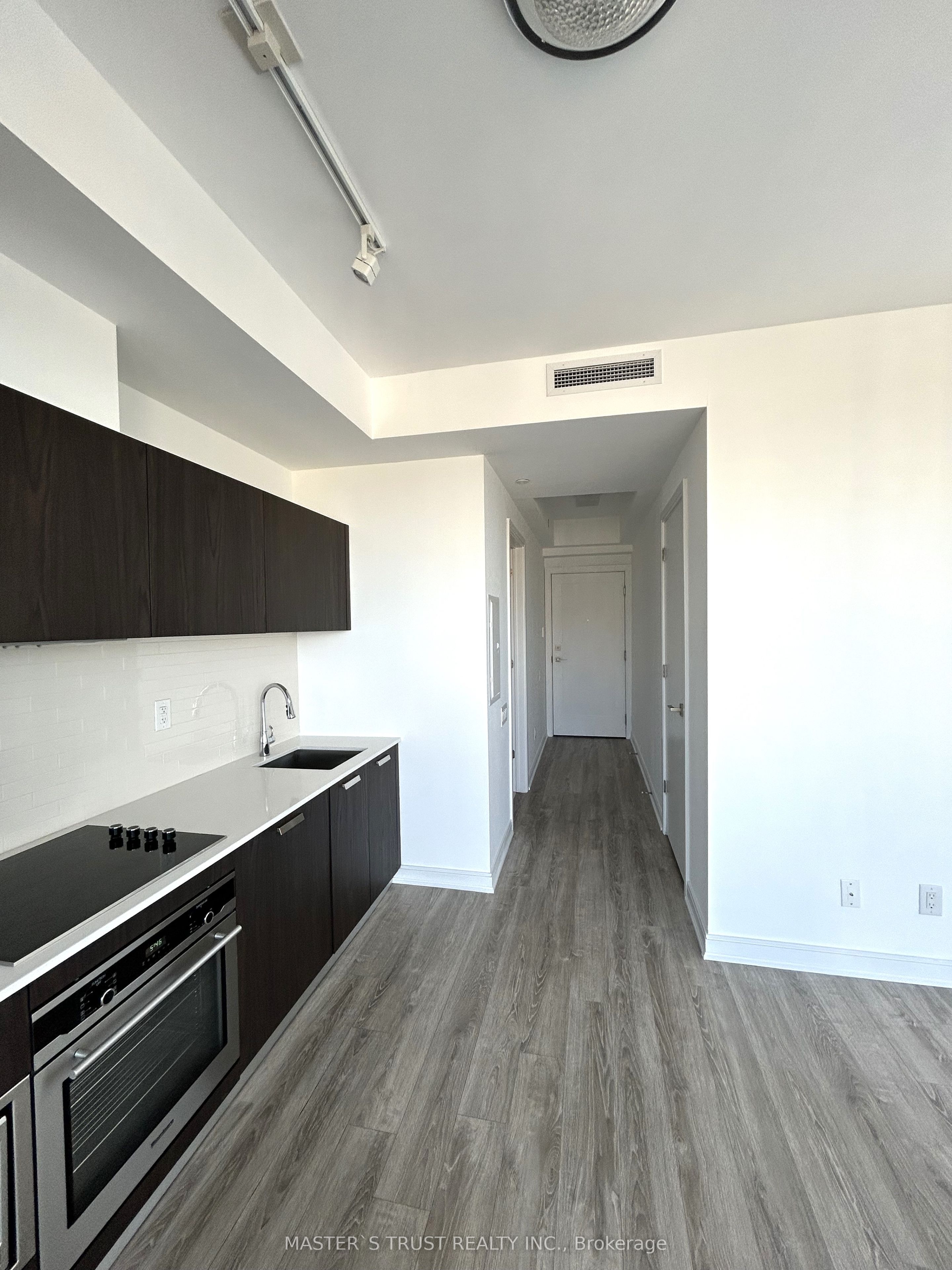 50 Charles Street E 3612 Property Photo 7