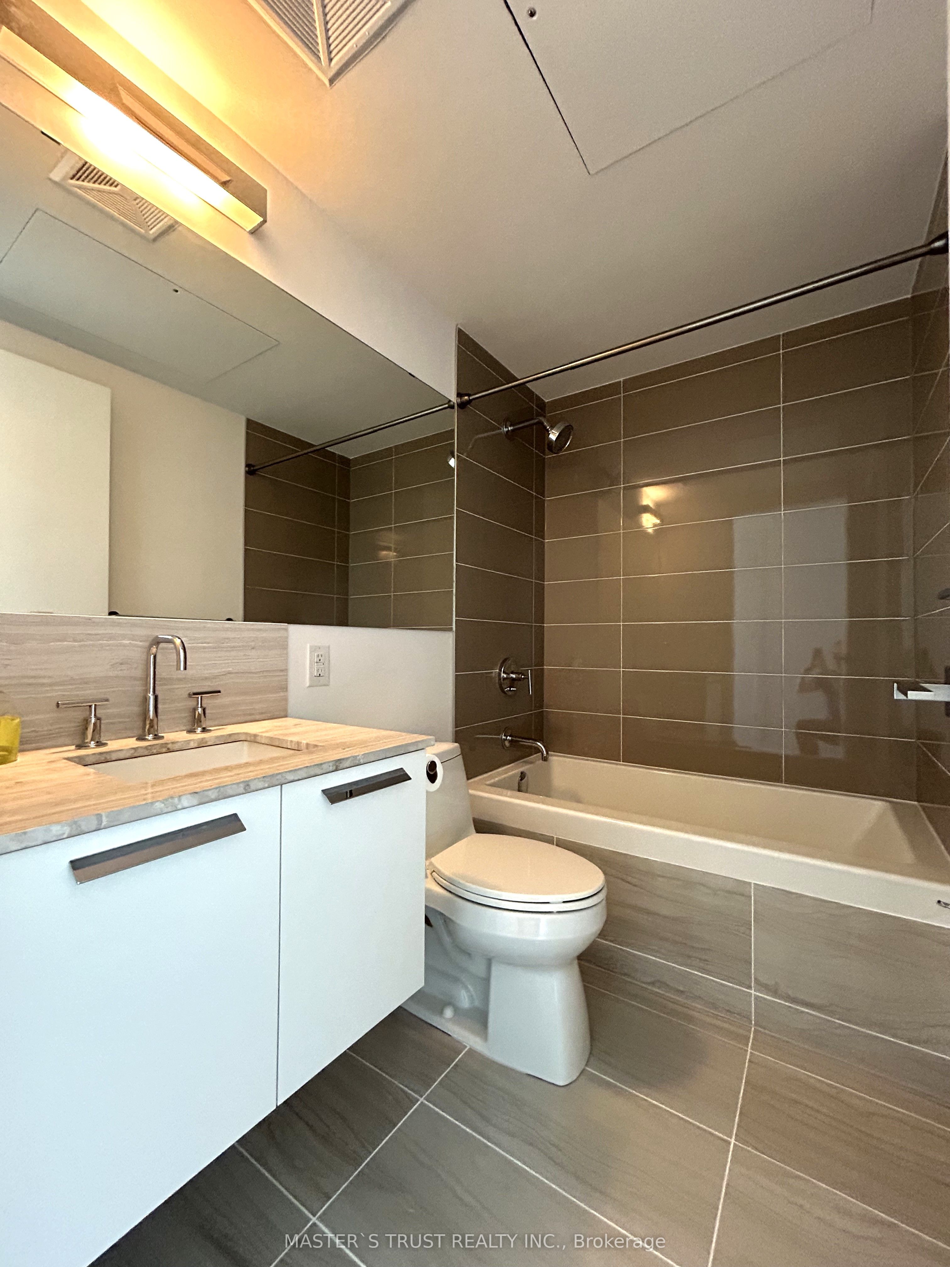 50 Charles Street E 3612 Property Photo 8