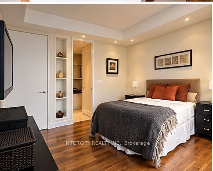 85 Bloor Street E 2007 Property Photo 7