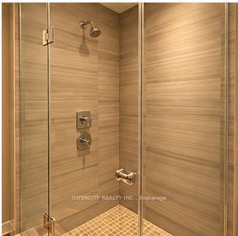 85 Bloor Street E 2007 Property Photo 9