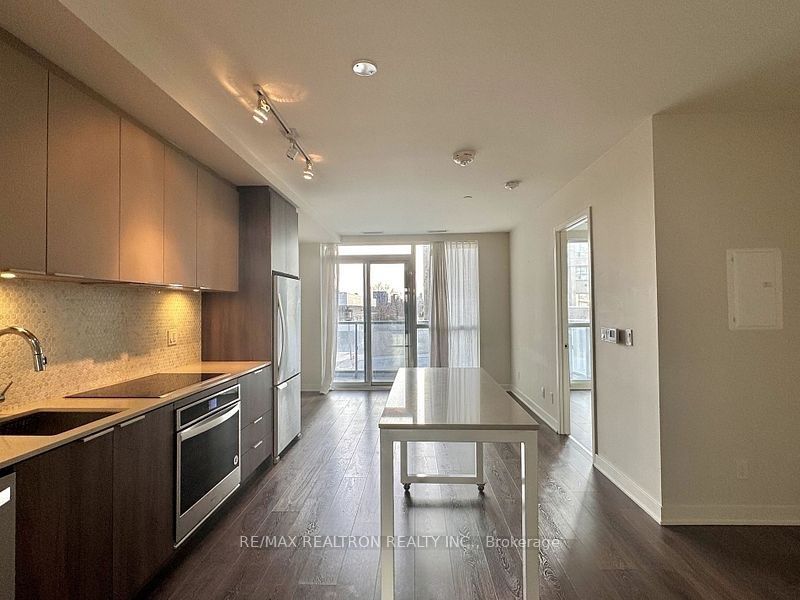 2 Sonic Way 201 Property Photo 9