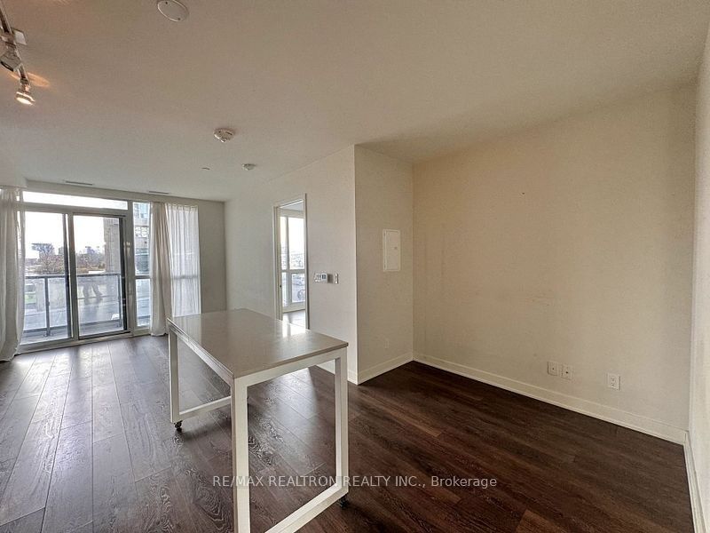 2 Sonic Way 201 Property Photo 11